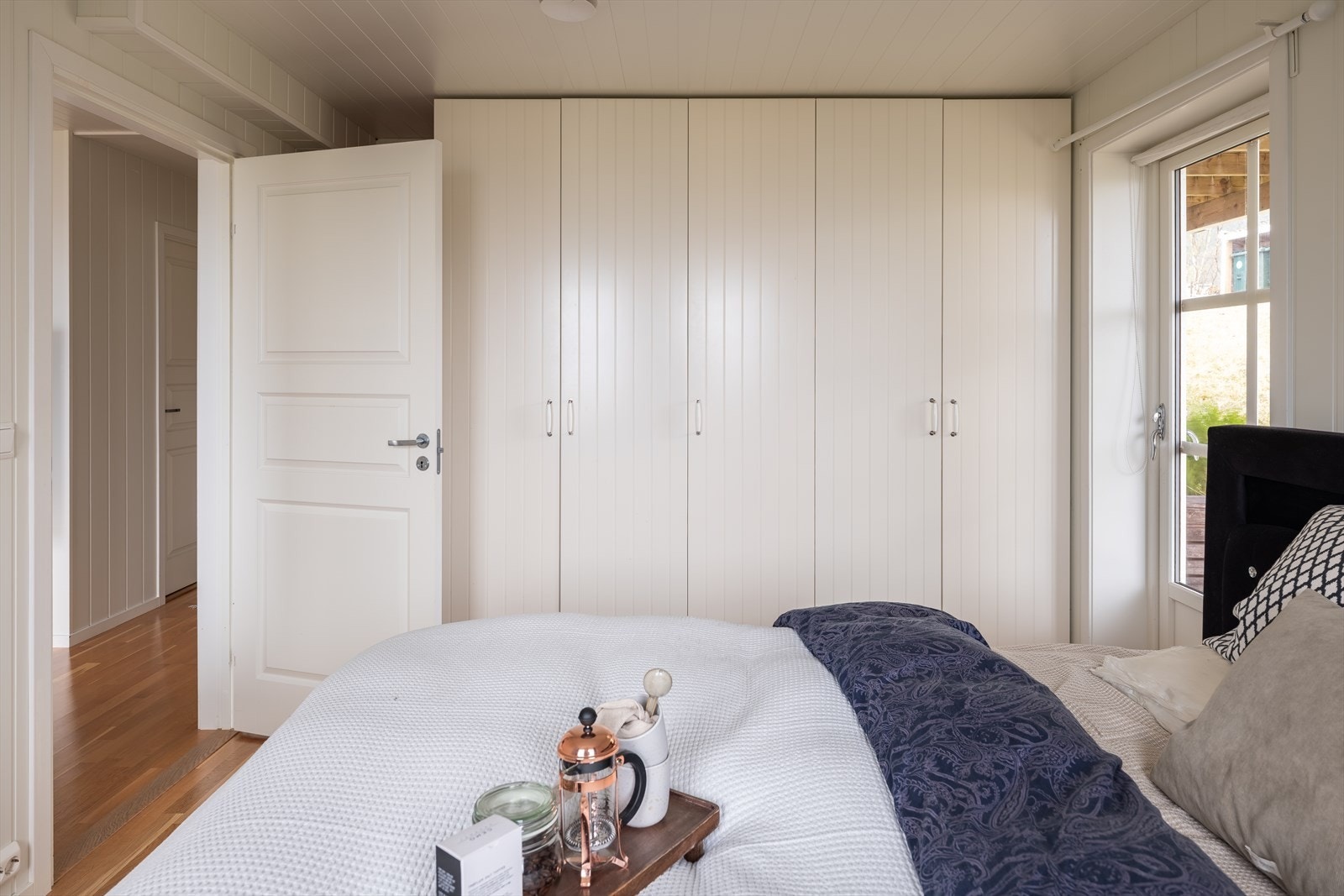 Godt med plass til garderobe. Galleribilde