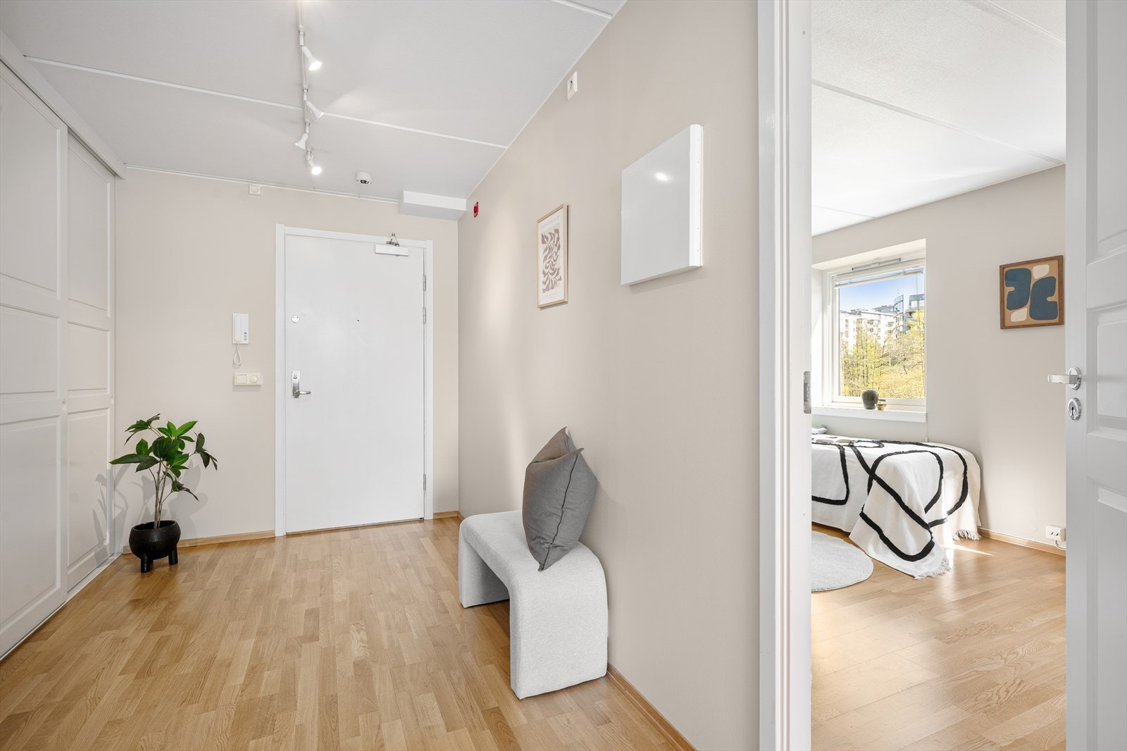 Leiligheten har trappefri heisadkomst Galleribilde