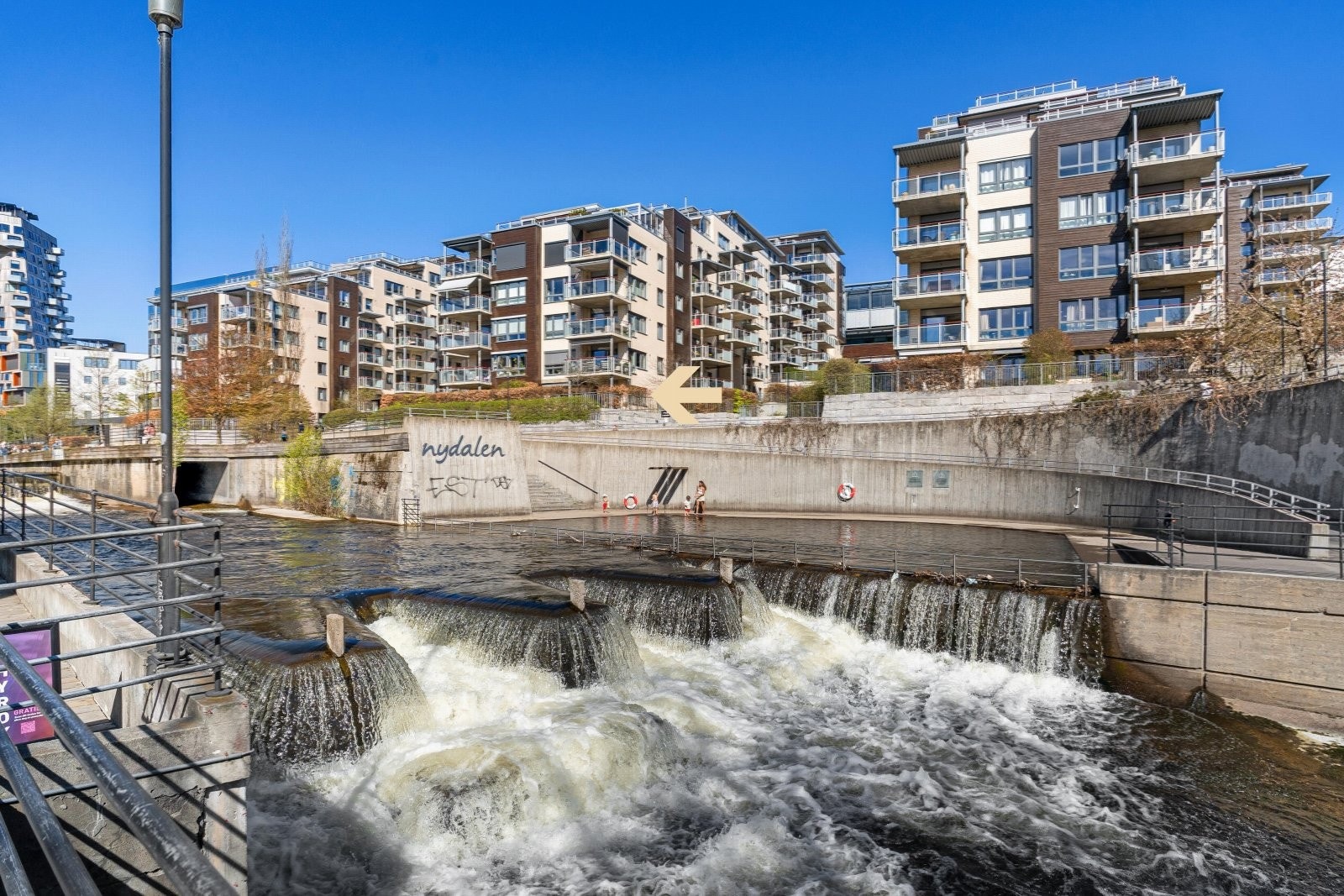 Nærmere "swim in-swim out" kommer du ikke til i byen. Galleribilde