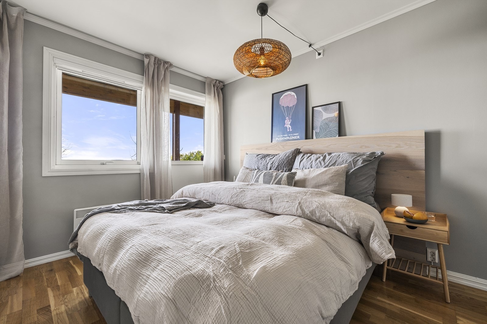 Fra soverommet er det utgang til en nordvendt terrasse på ca. 24 m². Galleribilde
