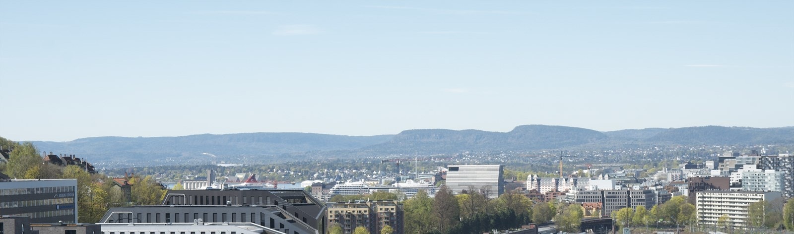 Mot kolsåstoppen Galleribilde