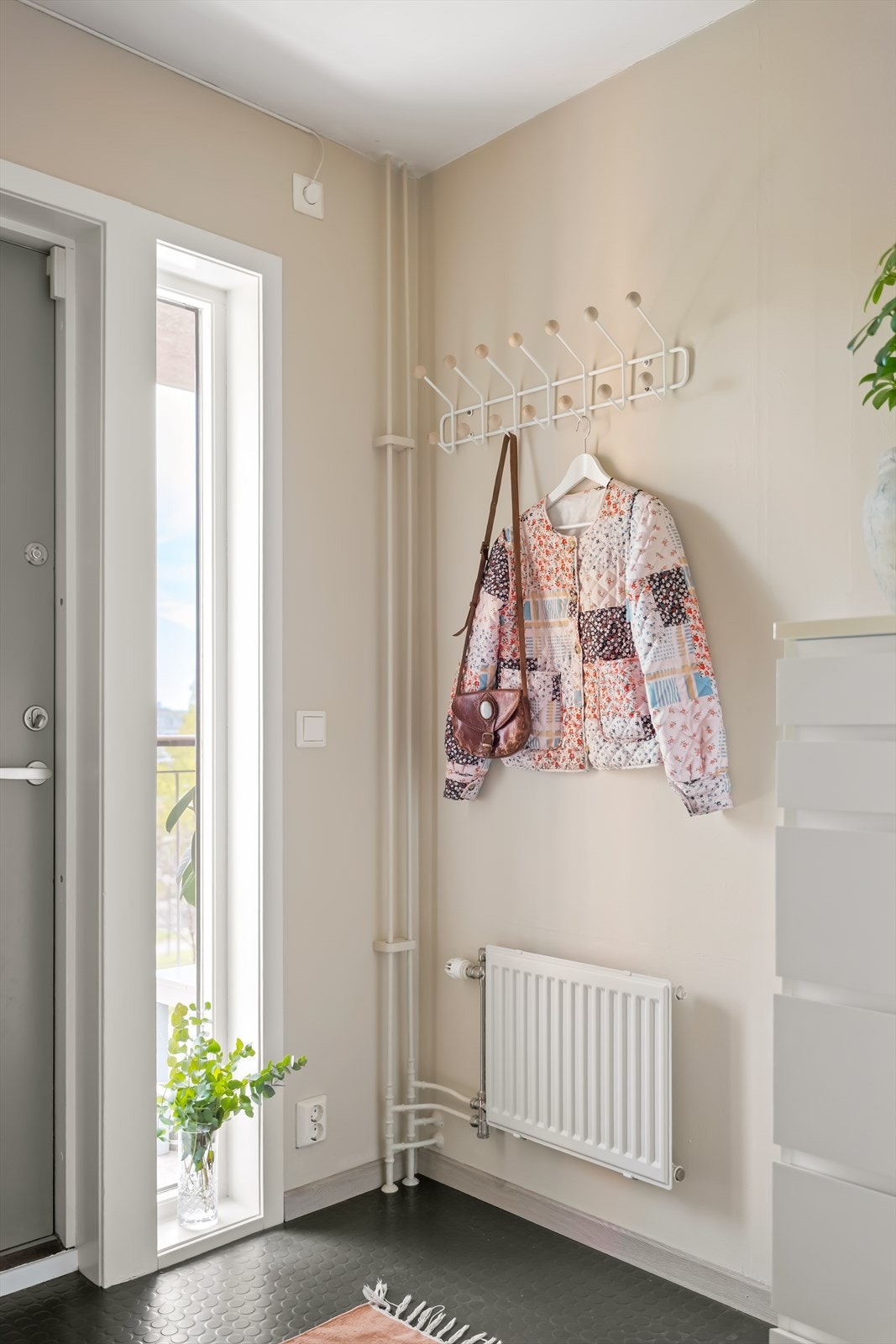 Boligen er enkel å innrede etter enhver smak. Kom på visning for videre planlegging! Galleribilde
