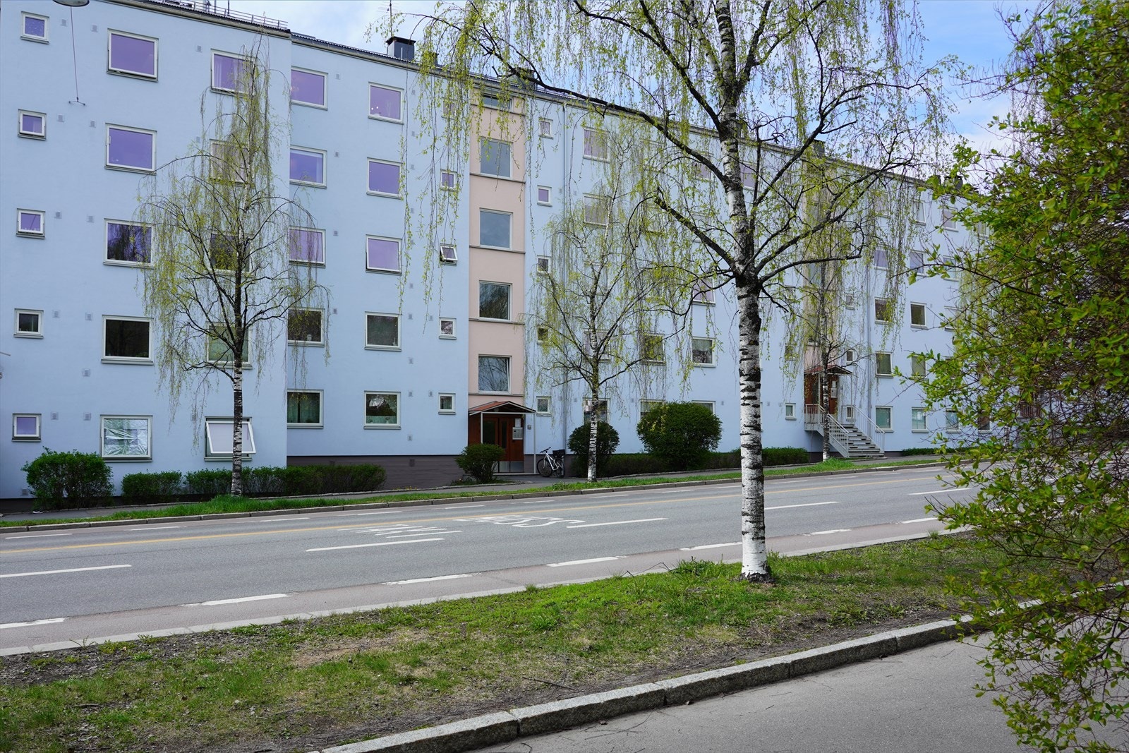 Her bor du sentralt med kort vei til alt du behøver i hverdagen - Velkommen! Galleribilde