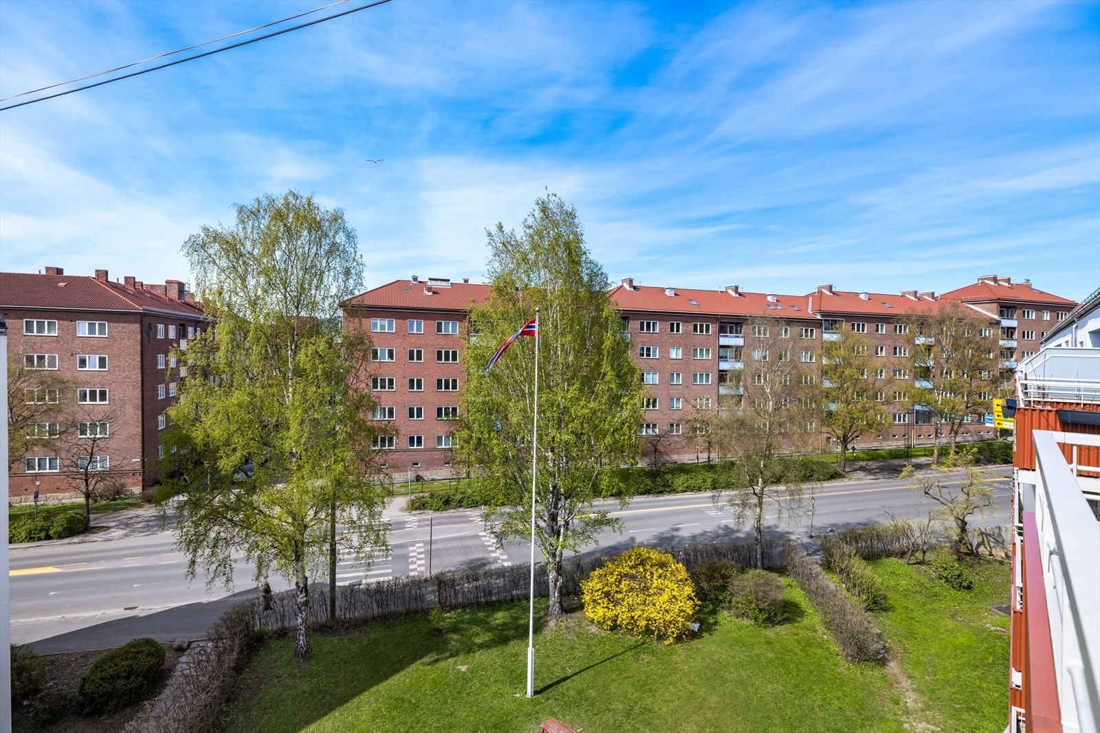 Utsyn fra egen balkong. Galleribilde