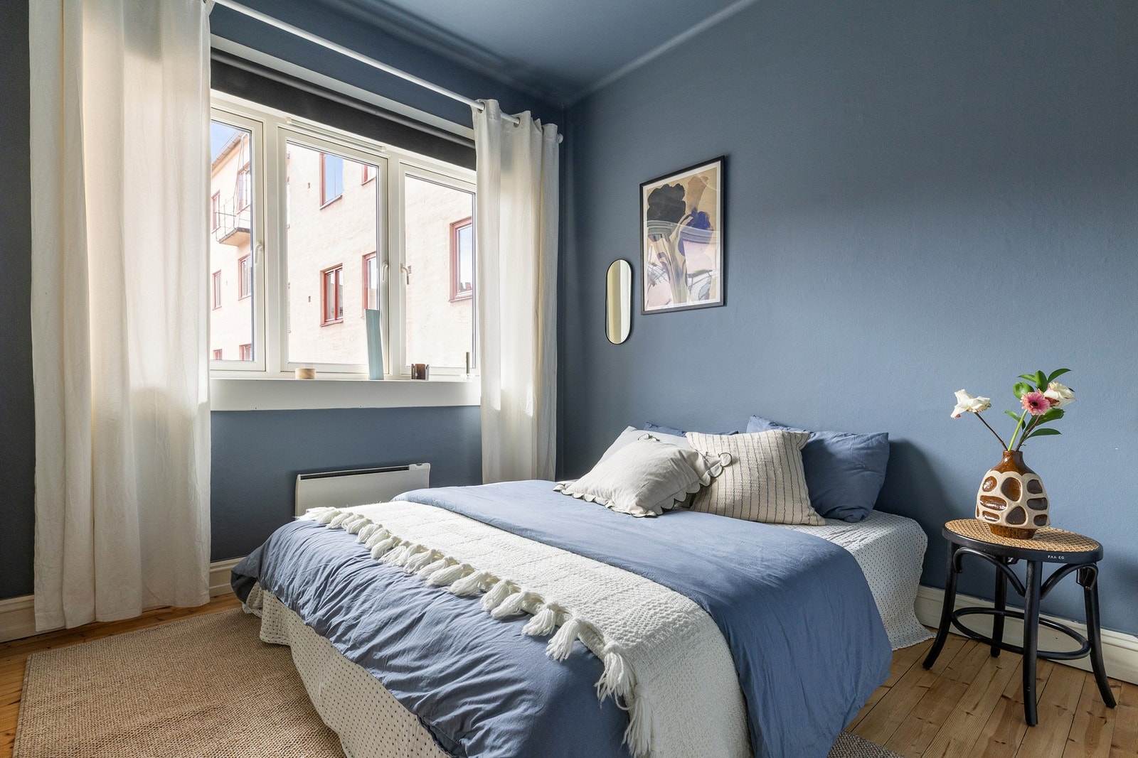 Soverommet vender mot fredelige omgivelser i bakgården. Galleribilde