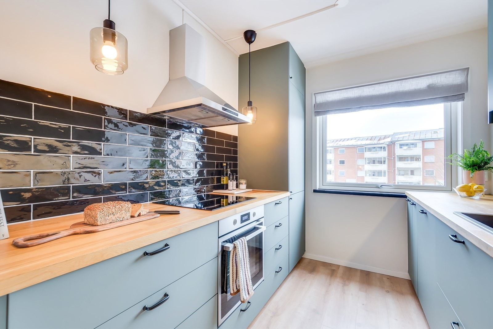 Moderne IKEA kjøkken fra 2020. Galleribilde
