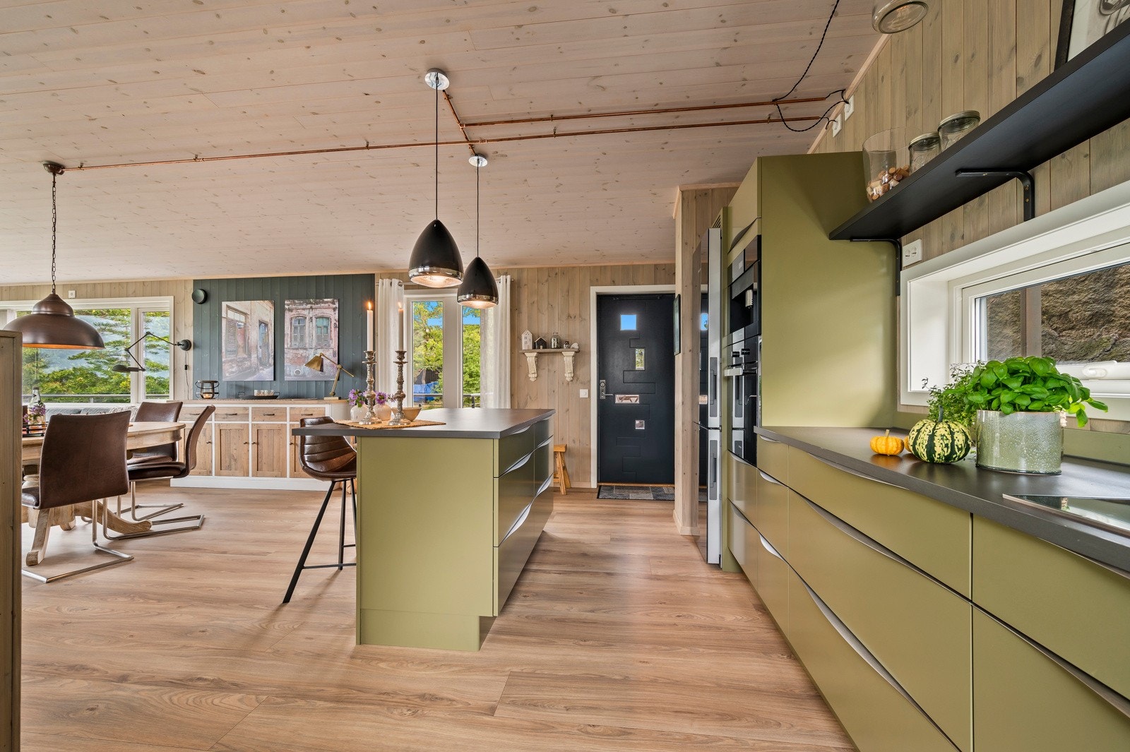 Den perfekte kombinasjon av moderne stil og hyttekos Galleribilde