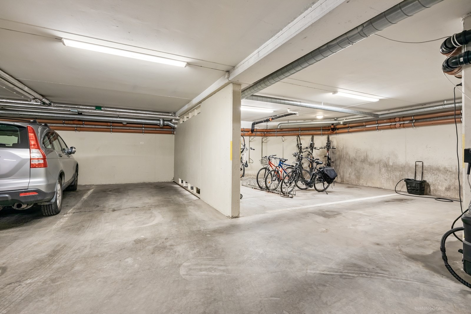 Det medfølger garasjeplass i felles garasjeanlegg. Galleribilde
