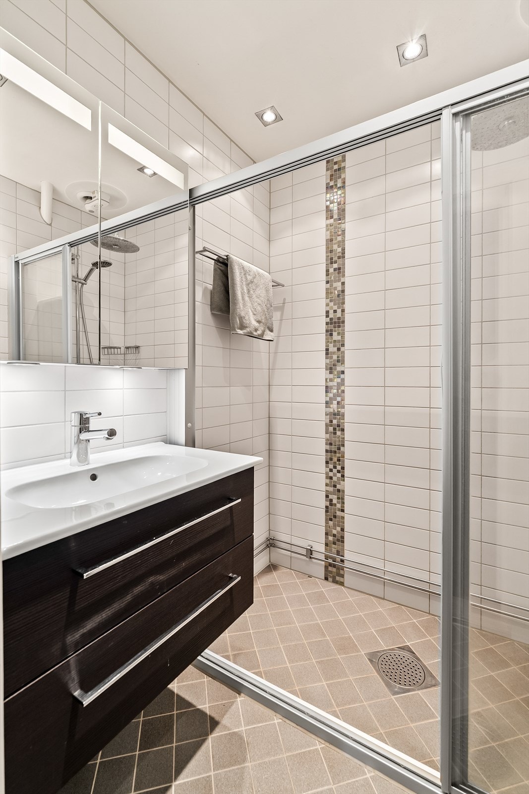 Det er gulvvarme på badet for økt komfort. Galleribilde