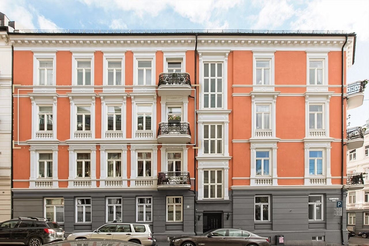 Området er kjent for sin klassiske bebyggelse, vakre bygårder og behagelige omgivelser, og har over tid vært et foretrukket boligområde grunnet kombinasjonen av sentral beliggenhet og et rolig preg. Galleribilde