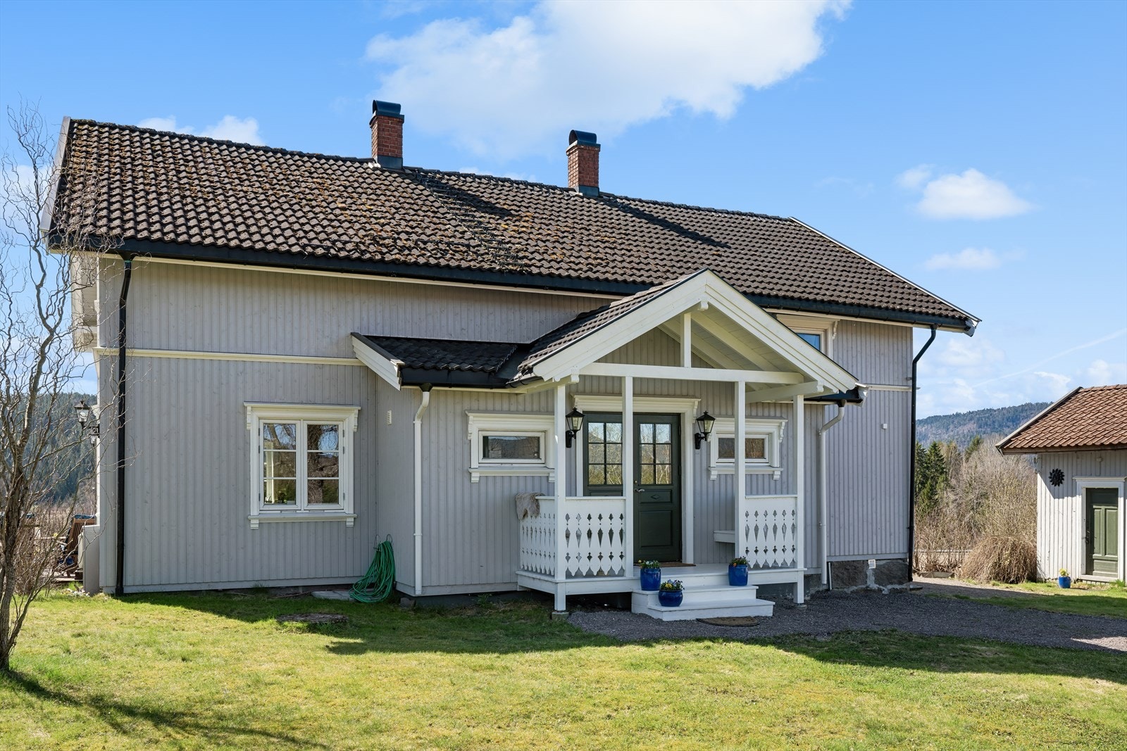 Det opplyses i tidligere salgsoppgave at taktekking er skiftet i
2001. Galleribilde