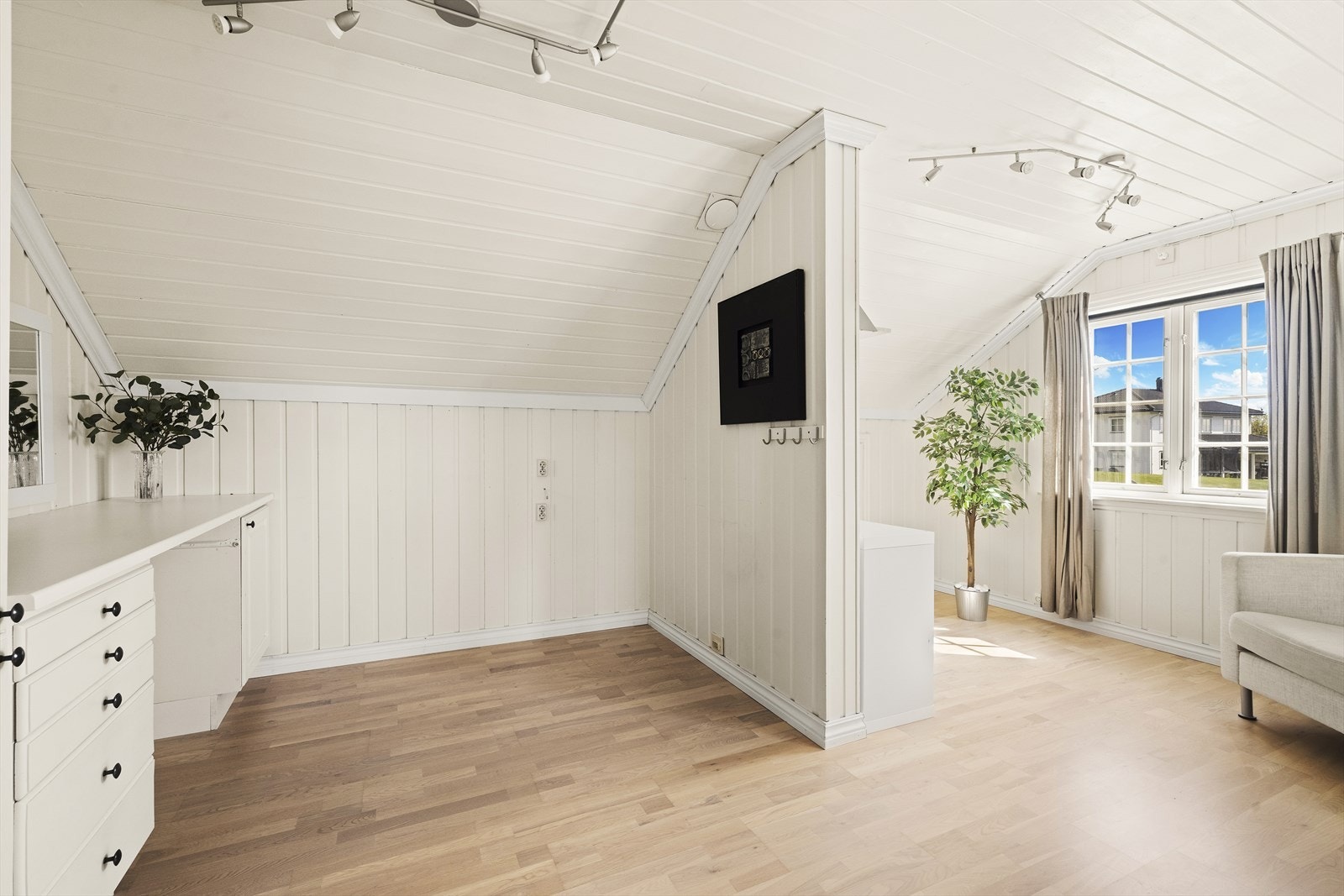 Soverom V Galleribilde