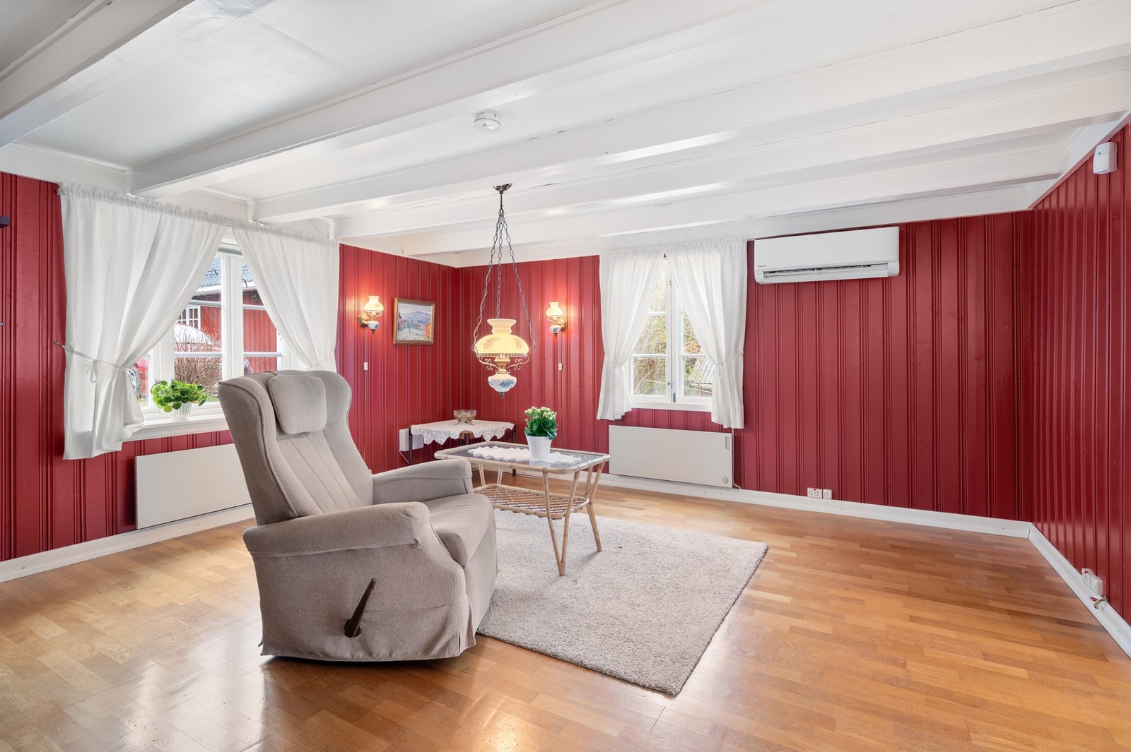 Varmepumpe i stuen ble etablert så sent som i 2019. Galleribilde