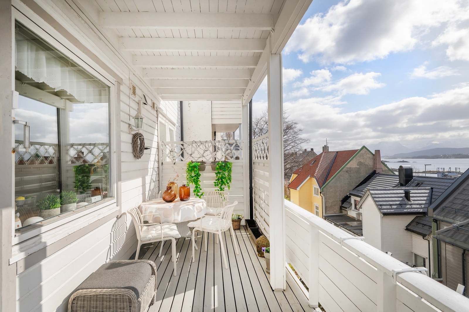 Overbygd veranda på 16 kvm. Galleribilde
