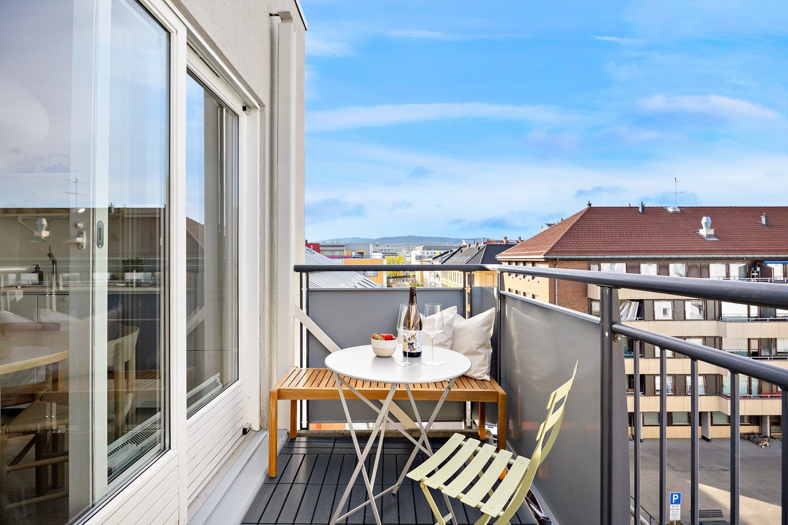 Velkommen til Amtmann Meinichs gate 17! - Presentert av Nordvik Frogner. Foto: Junaid v. Diakrit Galleribilde