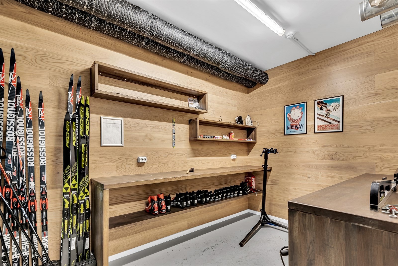 Her har du tilgang til smørebod og ski-utlån, et fantastisk tilbud med marka rett utenfor. Galleribilde