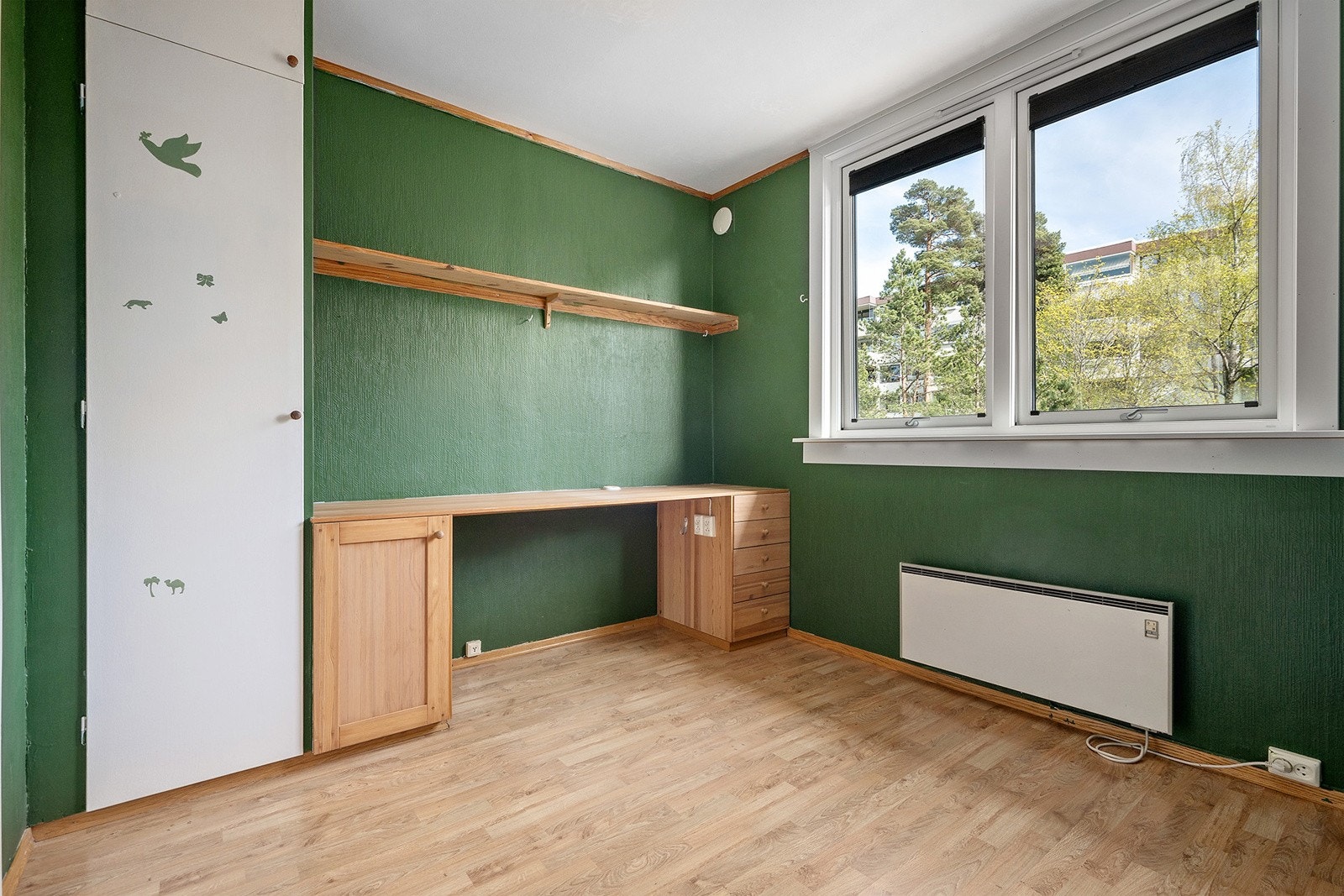 Soverom 2 - begge soverommene vender mot rolig gårdsrom Galleribilde