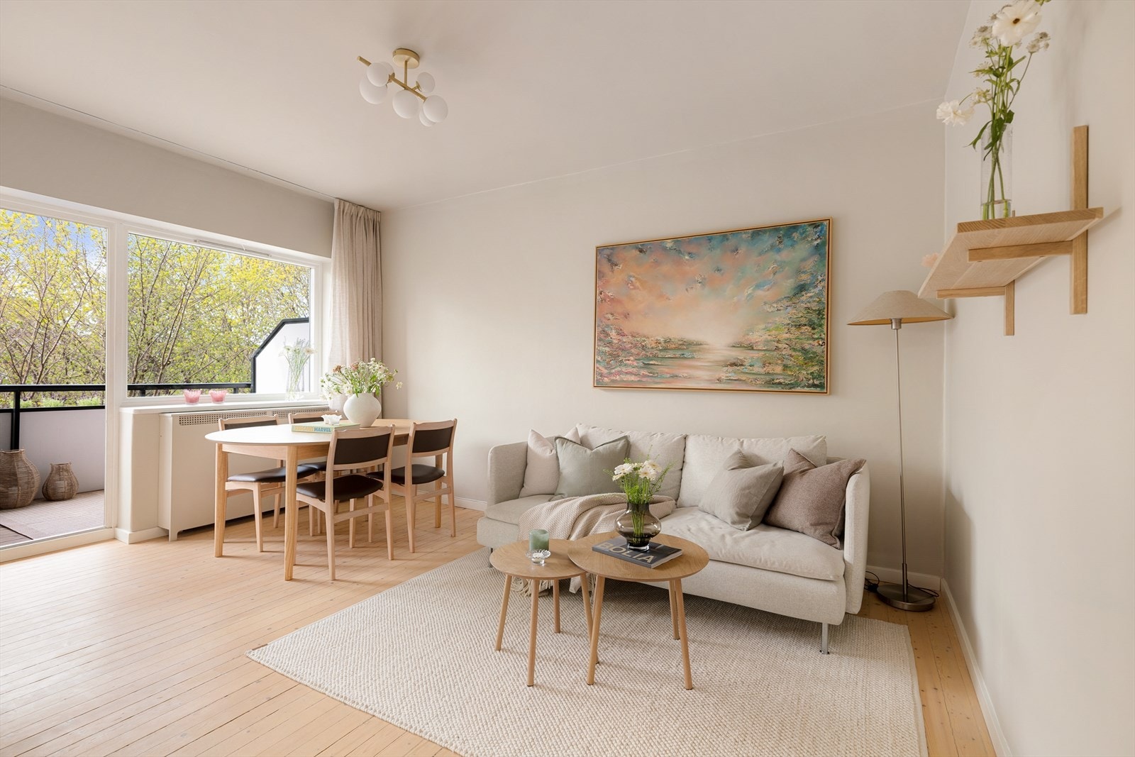 Martine Skillberg i DNB Eiendom har gleden av å presentere Schouterrassen 6 - Velkommen til en nordisk perle med umiddelbar nærhet til alt du trenger! Galleribilde