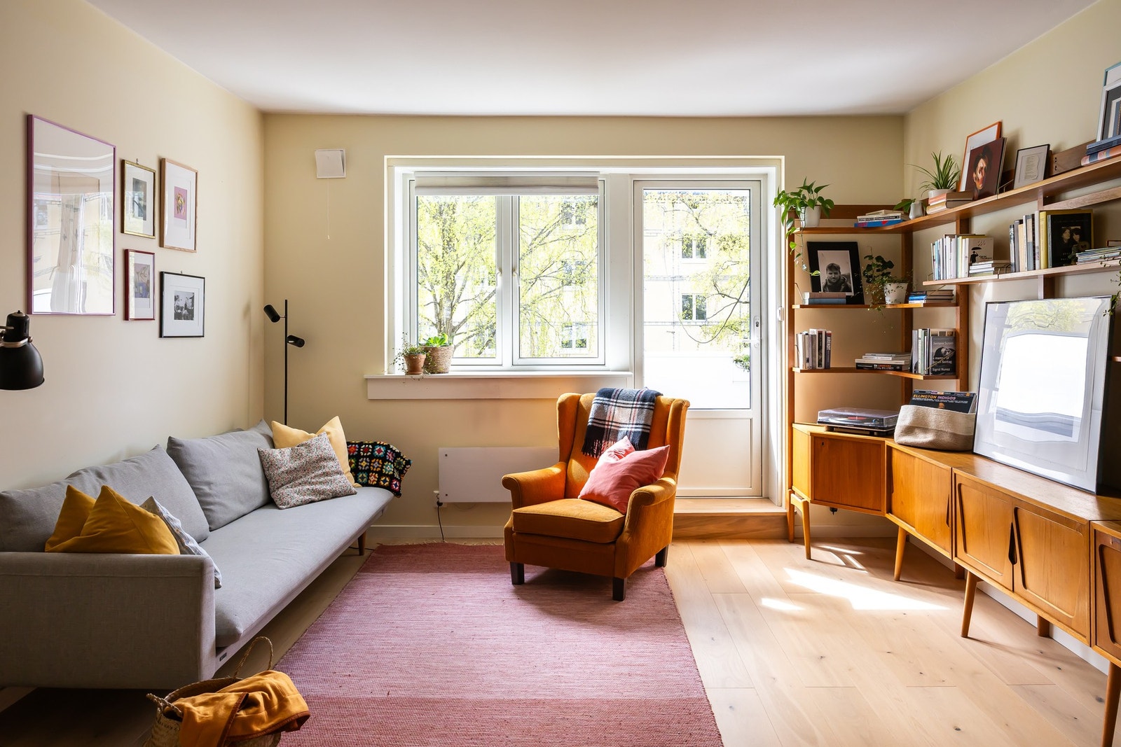 Utgang til vestvendt balkong på ca. 8,4 kvm. Galleribilde