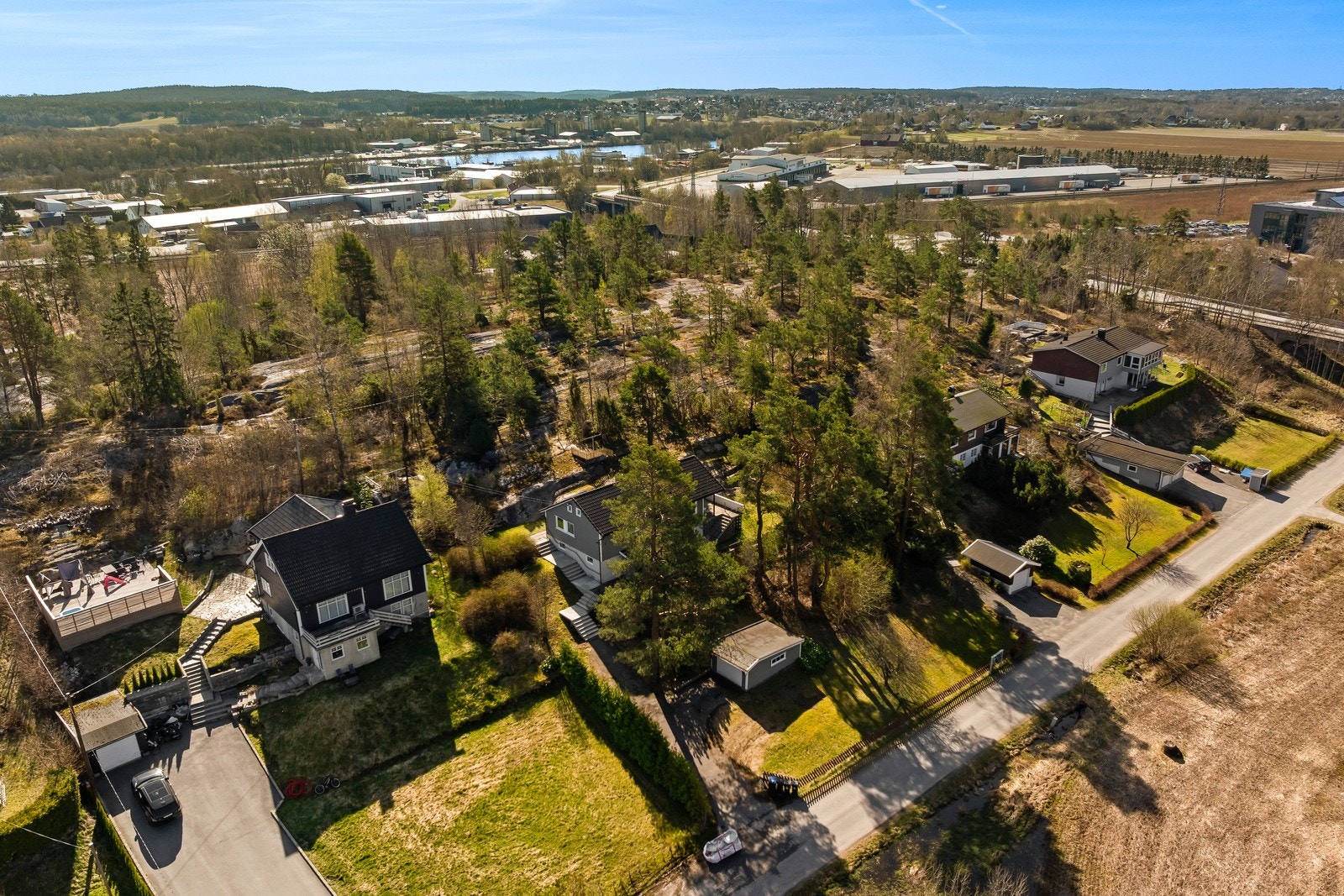 Beliggenheten gir kort vei til Dikeveien handelsområde med Østfoldhallene og AMFI Borg for alle daglige innkjøp. Galleribilde