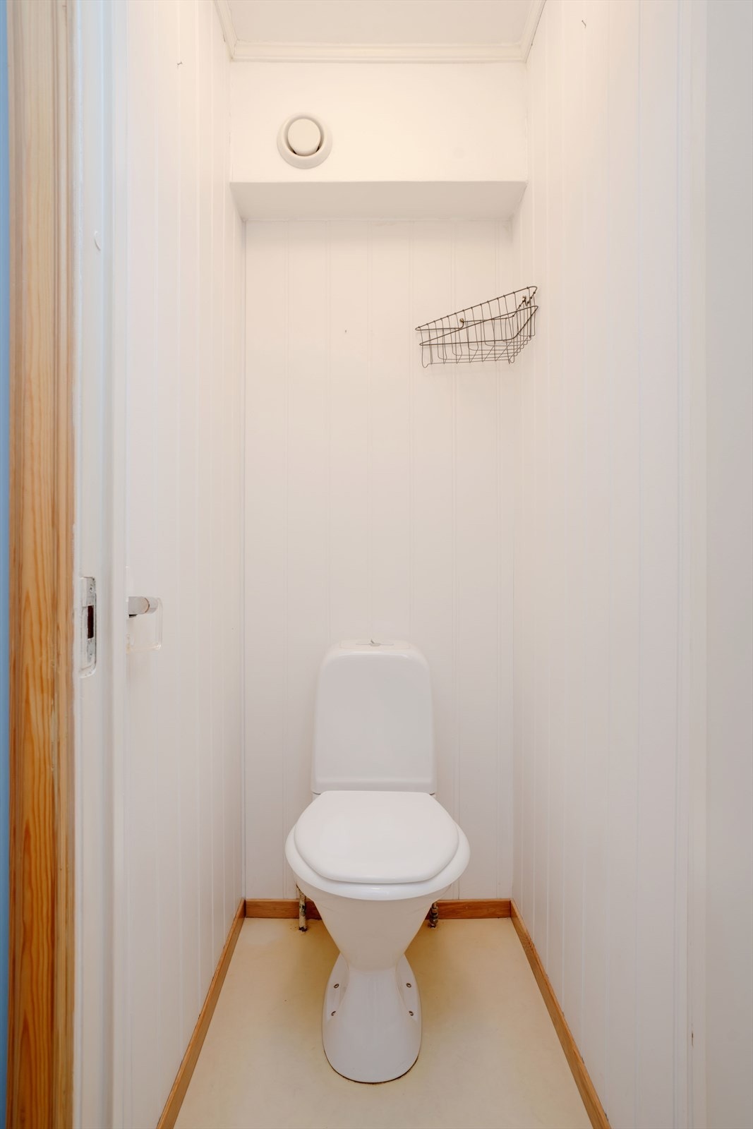 Toalettrom. Galleribilde