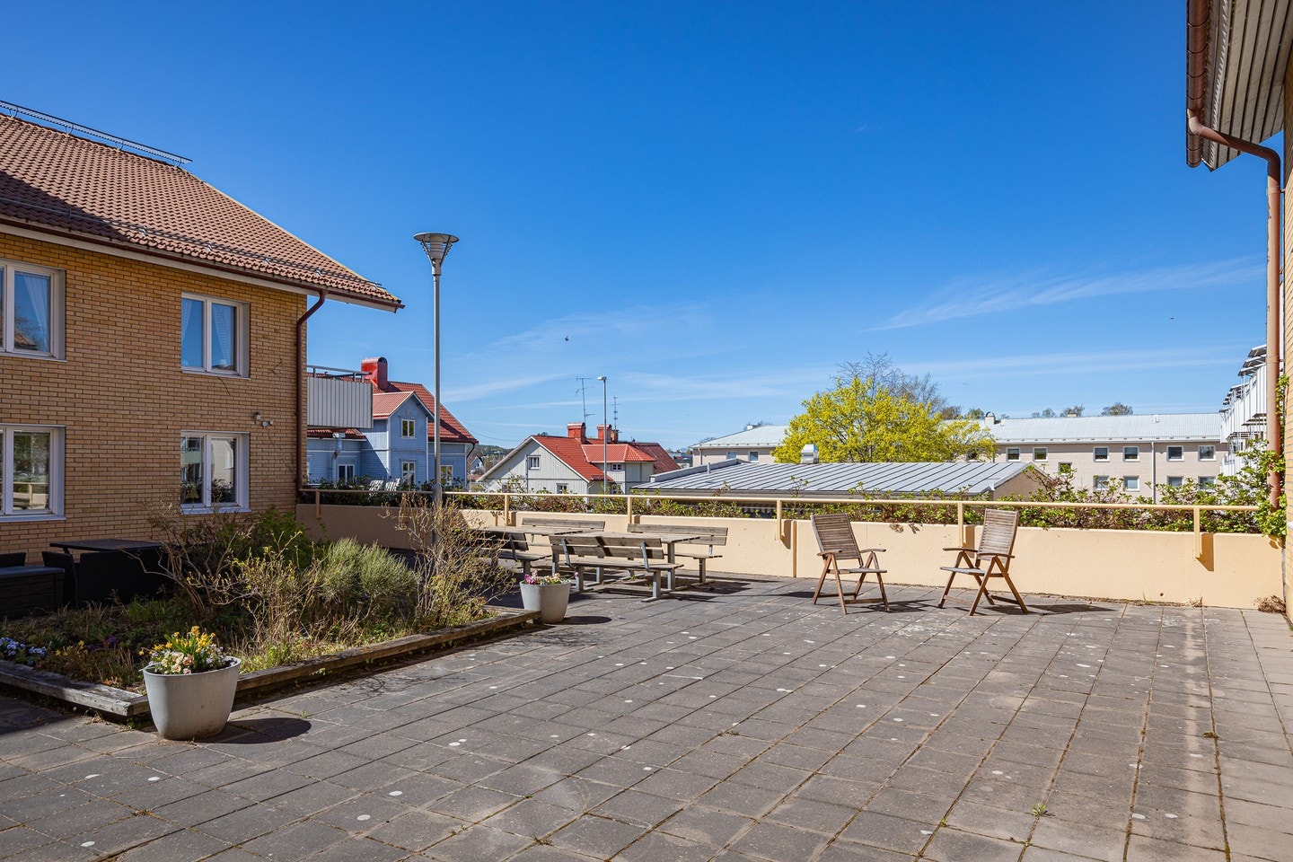 Gemensam uteplats Galleribilde