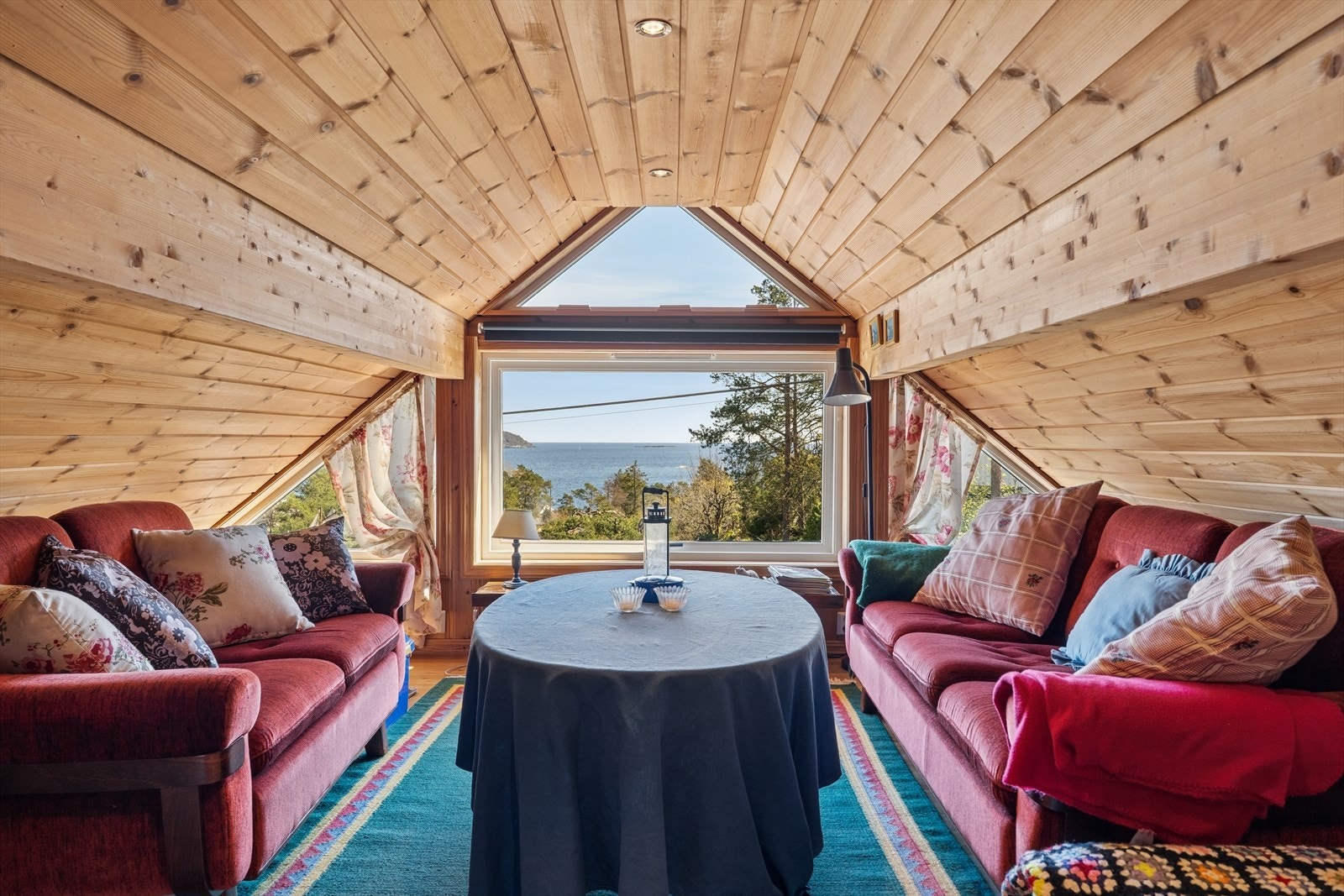 Loftstue med fantastisk utsikt Galleribilde