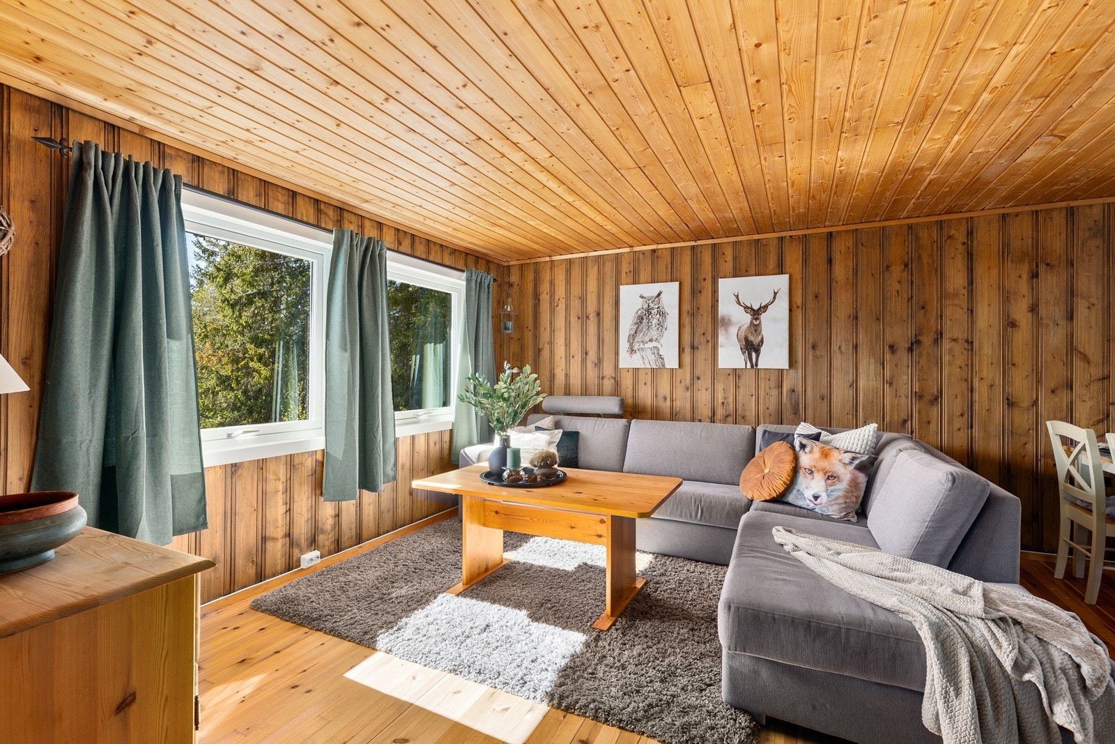 Godt med naturlig lys inn i stuen Galleribilde