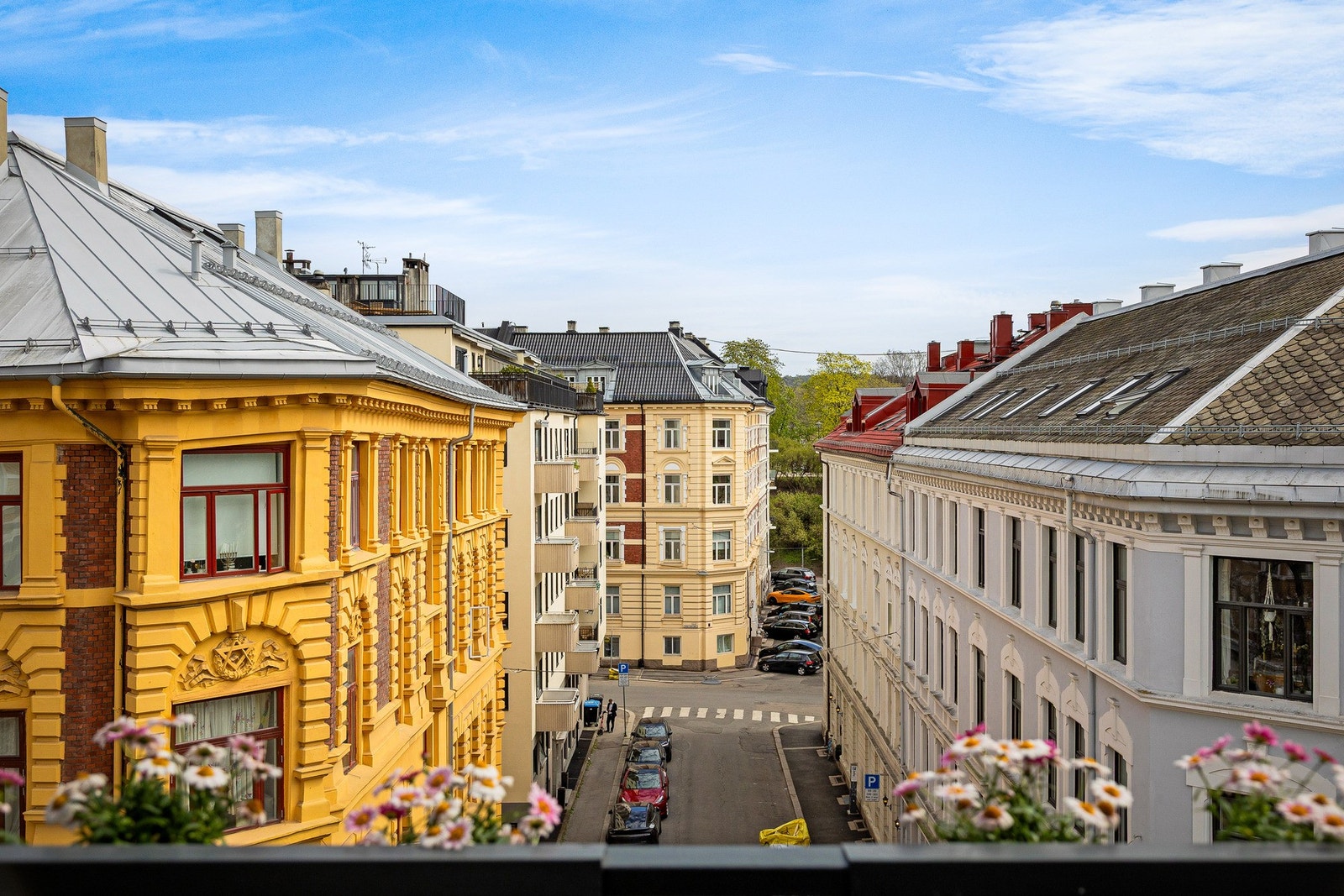 Plassering av balkongen er super med åpning mot gaten Galleribilde