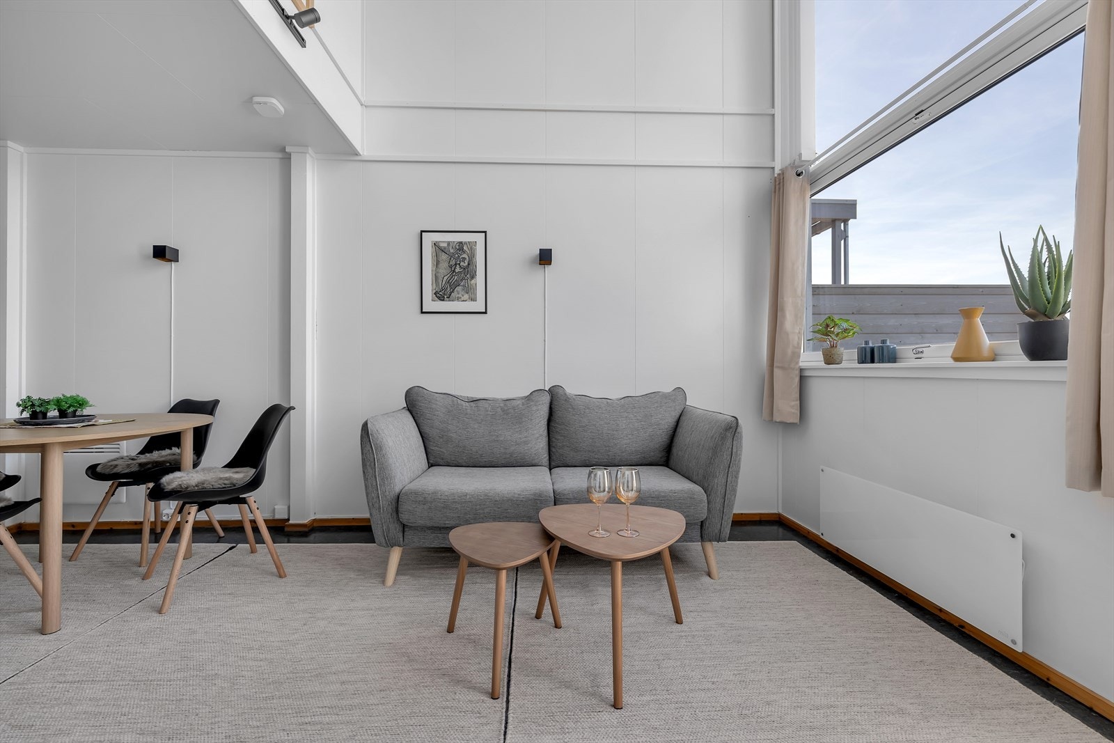 God plass til sofagruppe og annet ønsket møblement. Galleribilde
