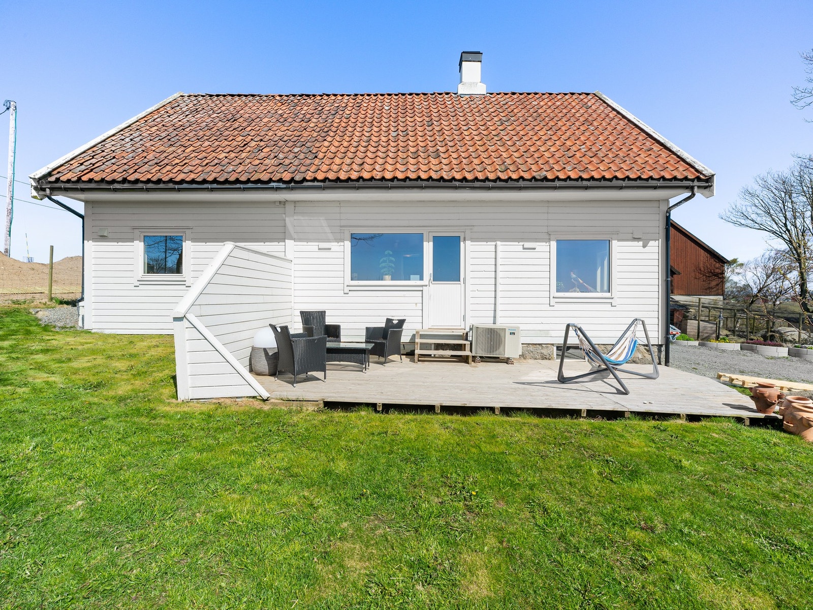 Sjarmerende og flott enebolig med 4 soverom, fordelt på to etasjer. Galleribilde