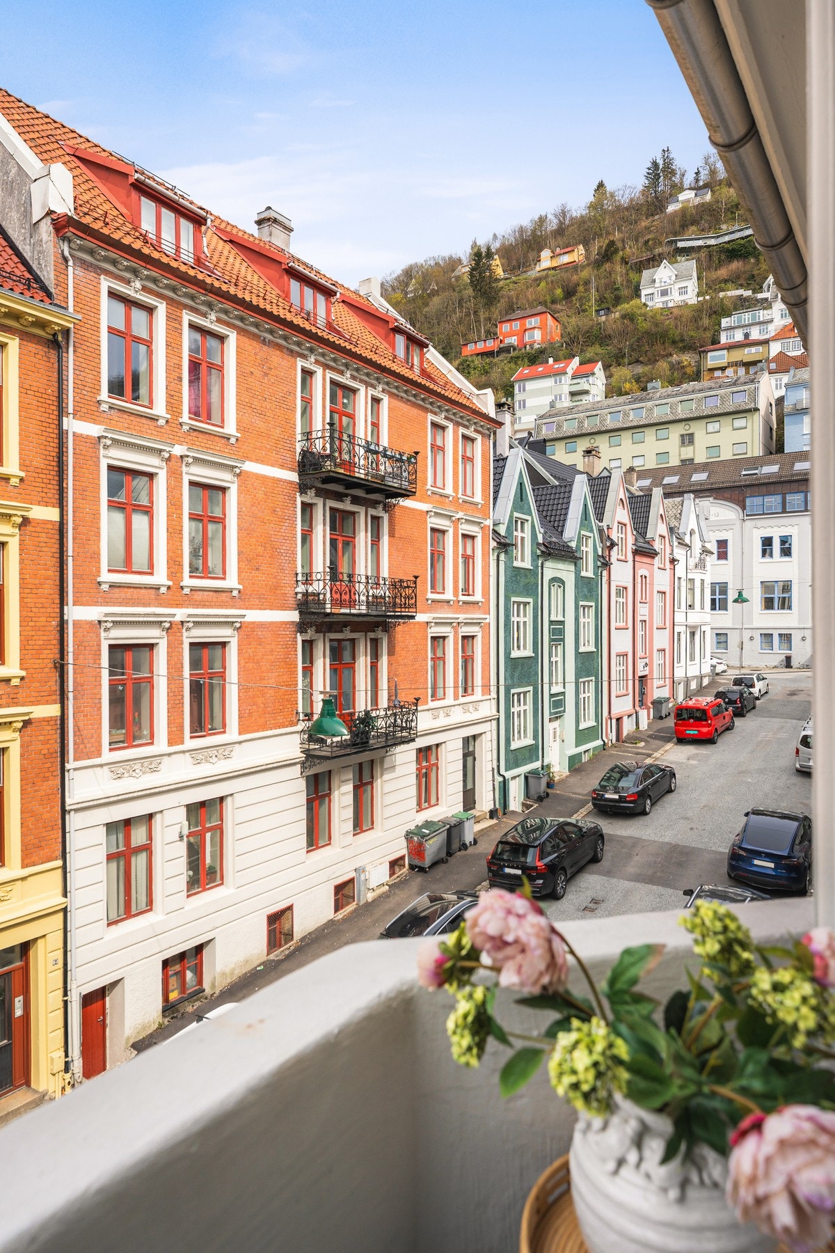 Nyt utsikten mot vakre og karakteristiske bygårder. Galleribilde