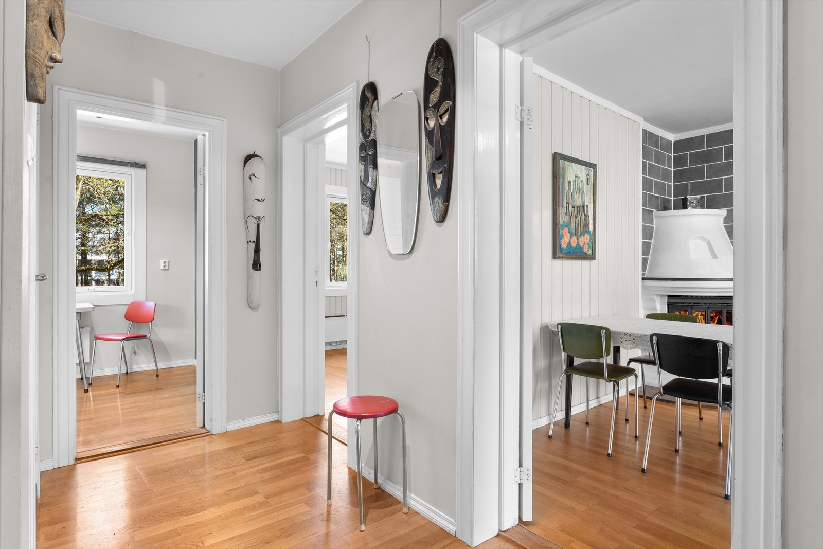 Gang med inngang til alle leilighetens rom Galleribilde
