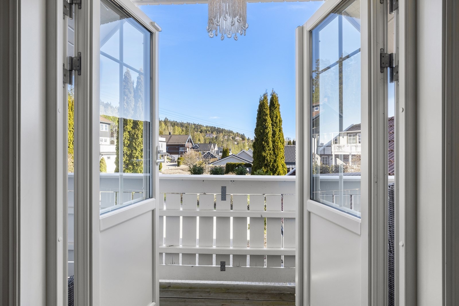 Balkong med hyggelig utsyn til nærområdet. Galleribilde