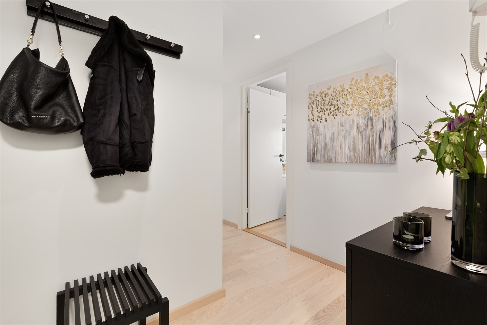 Downlights i himlingen. Galleribilde