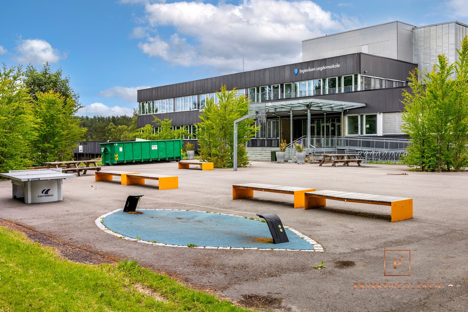 1,6 km til Ingieråsen ungdomsskole. Galleribilde