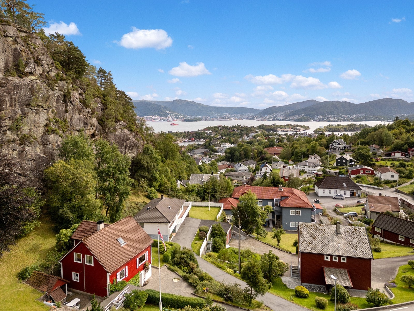 - Flott beliggenhet på Florvåg - Galleribilde