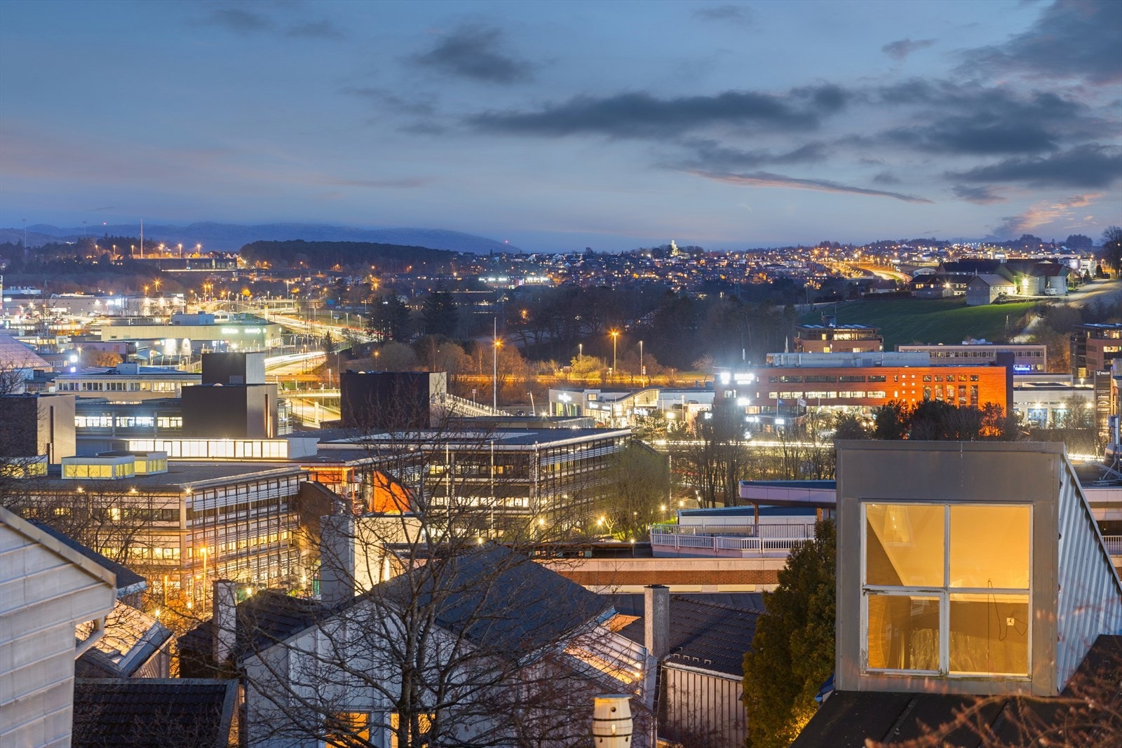 2. etg: Utsikt fra stue Galleribilde