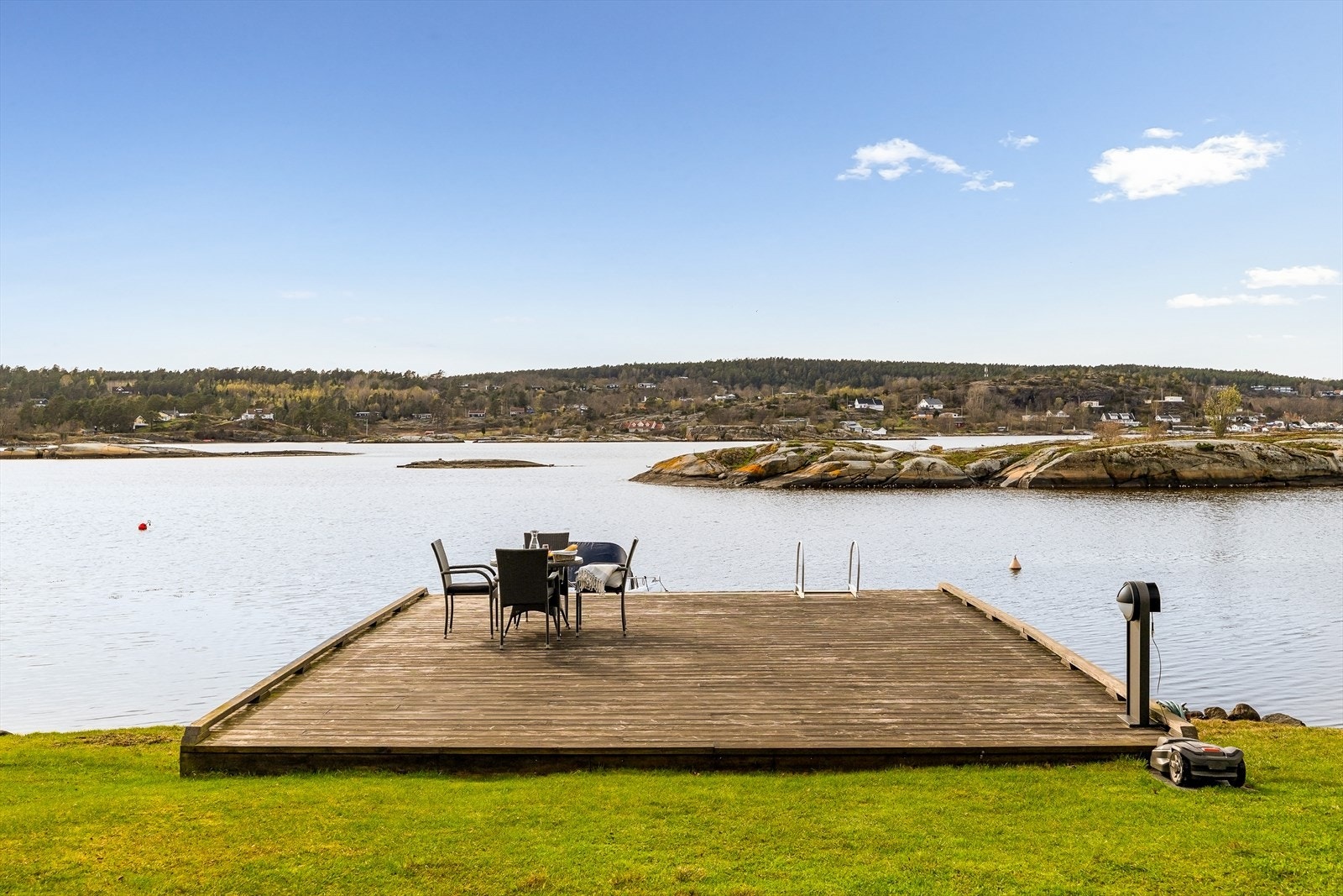 En idyllisk plass for å nyte rolige dager ved sjøen. Galleribilde