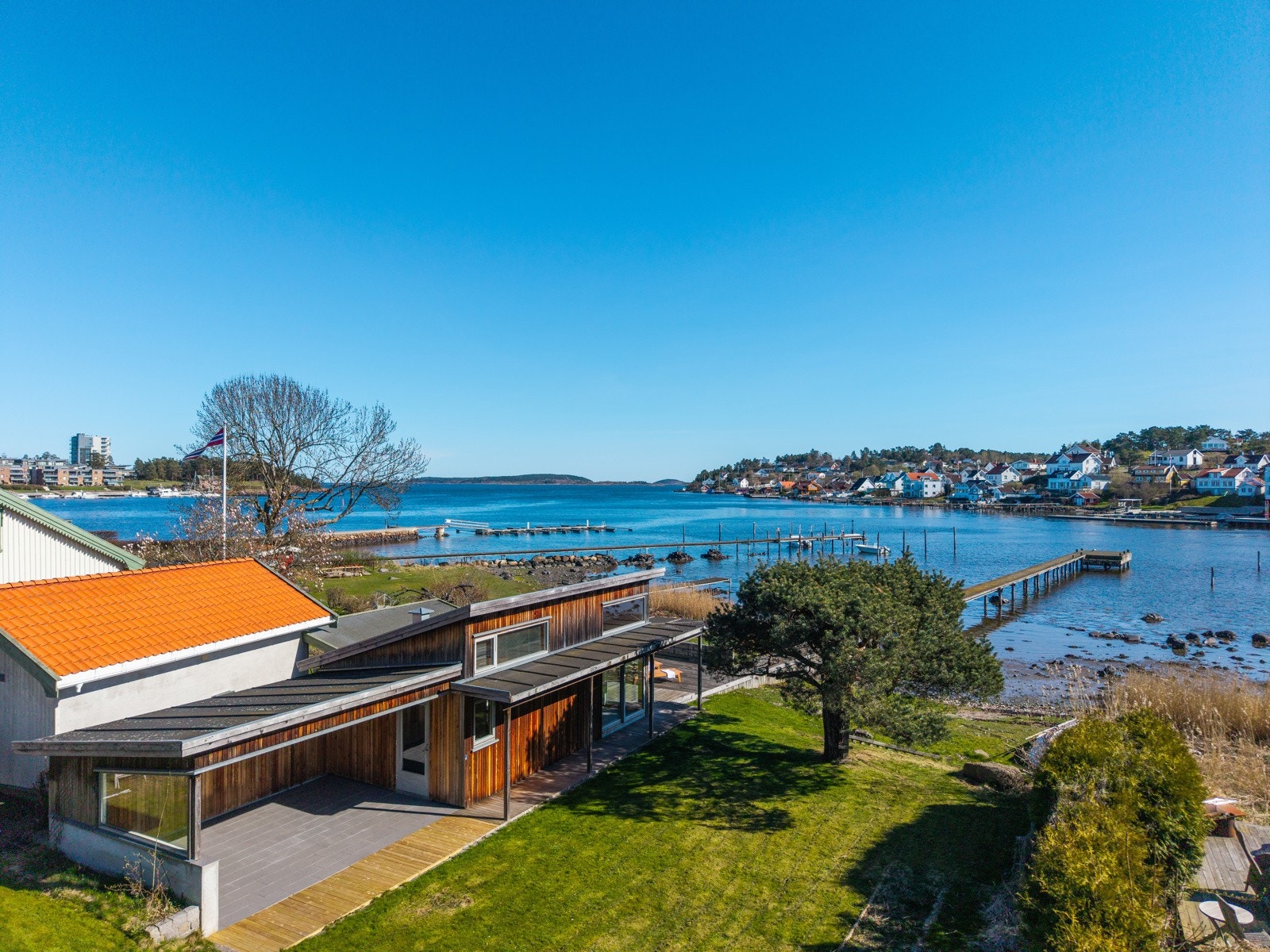 Flott aneks oppført i 2011 Galleribilde