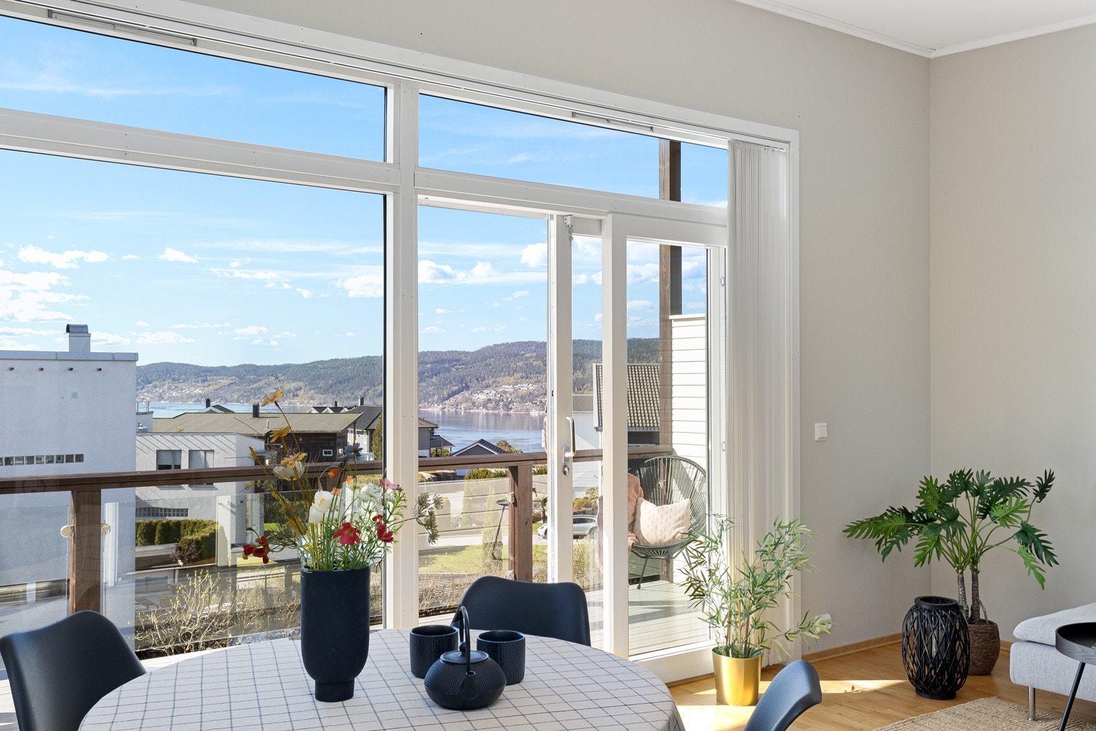 Eiendomsmegler Gry Grønnern Ekeberg presenterer Sogstikroken 22 i Drøbak. Galleribilde