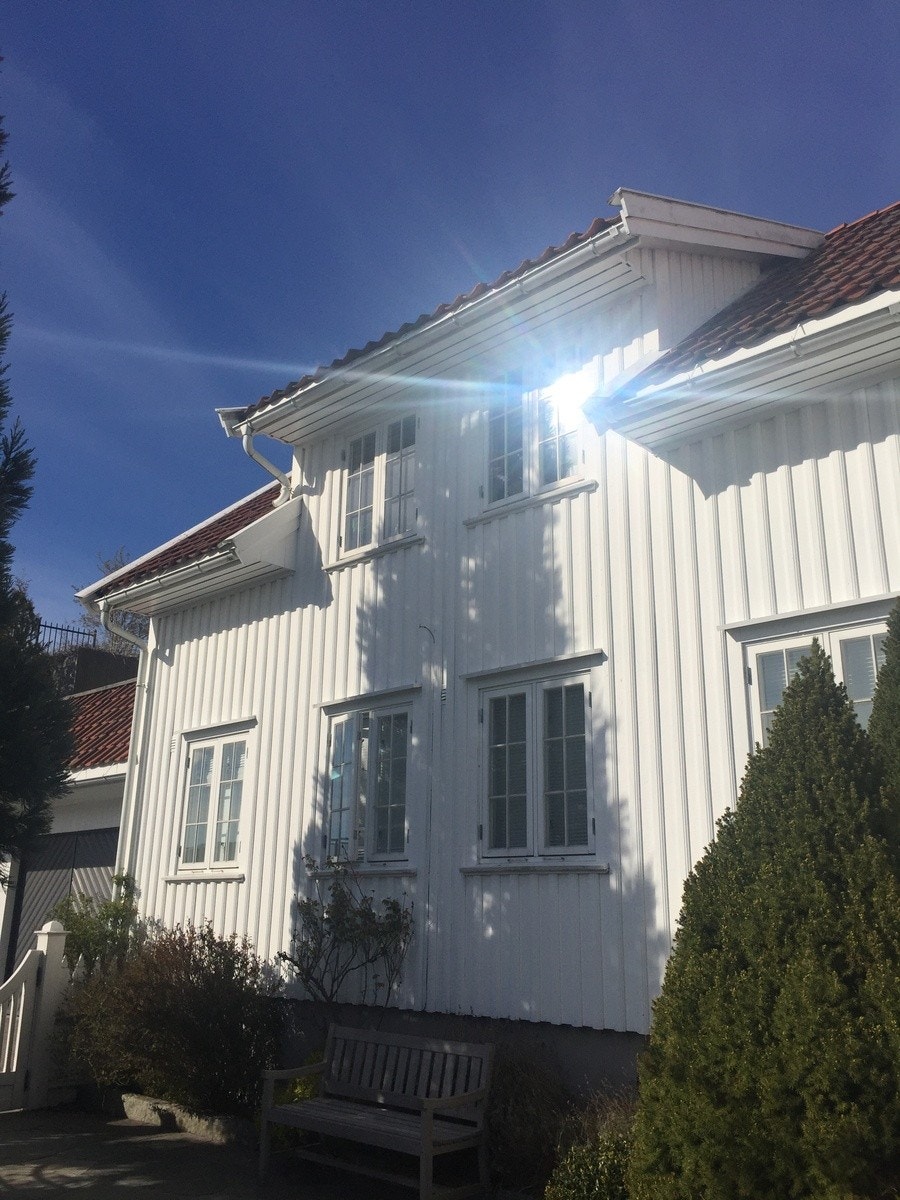 Utvendig sett forfra Galleribilde