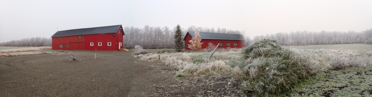 Panorambilde av driftsbygninger Galleribilde