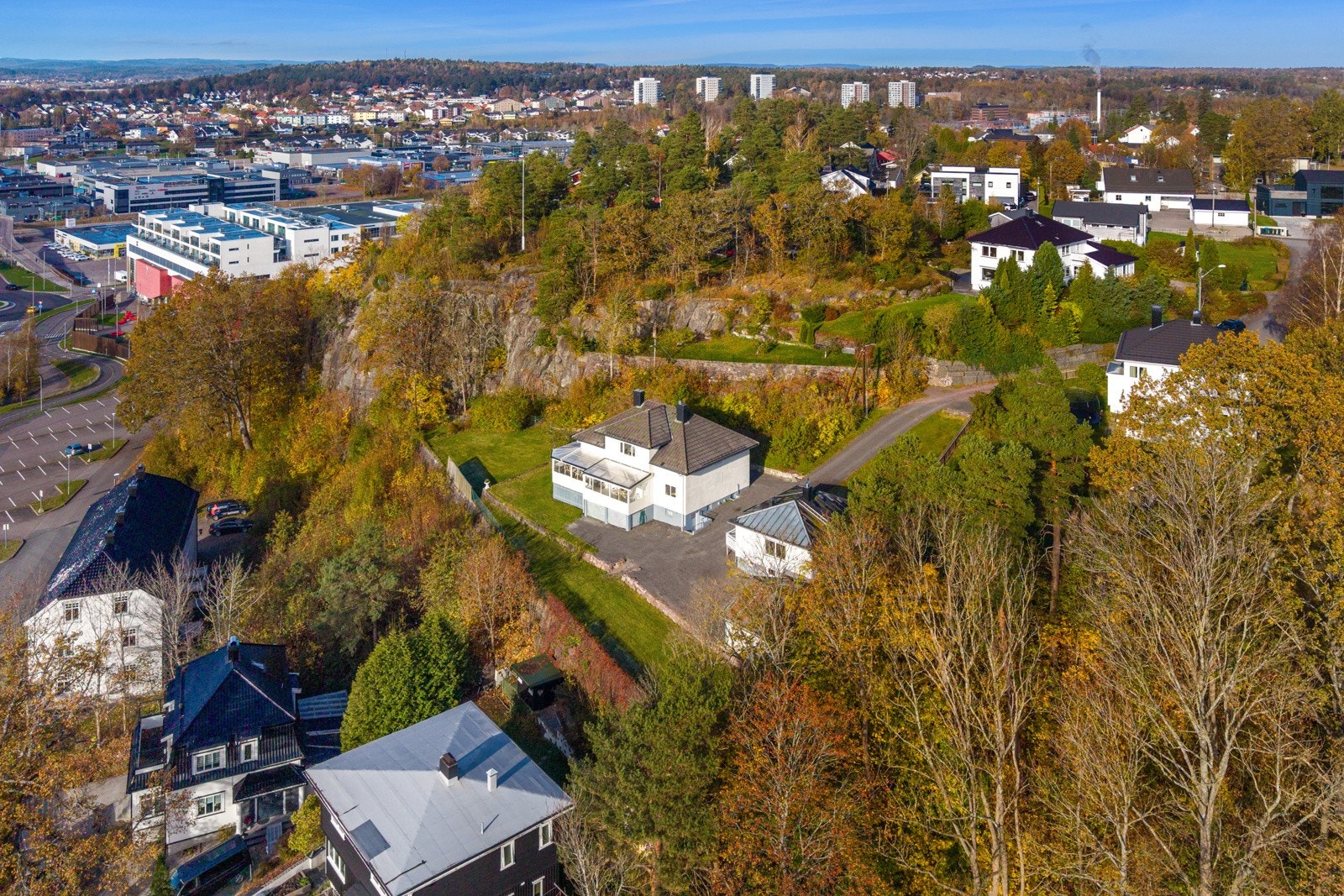 Nydelig beliggende på pynten av Presterødåsen Galleribilde