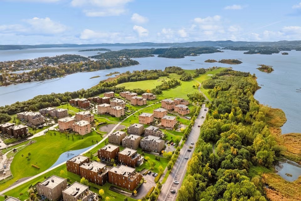 Vakre Storøya strand er en av få strender i Norge som har fått Blått Flagg-utmerkelsen. Galleribilde