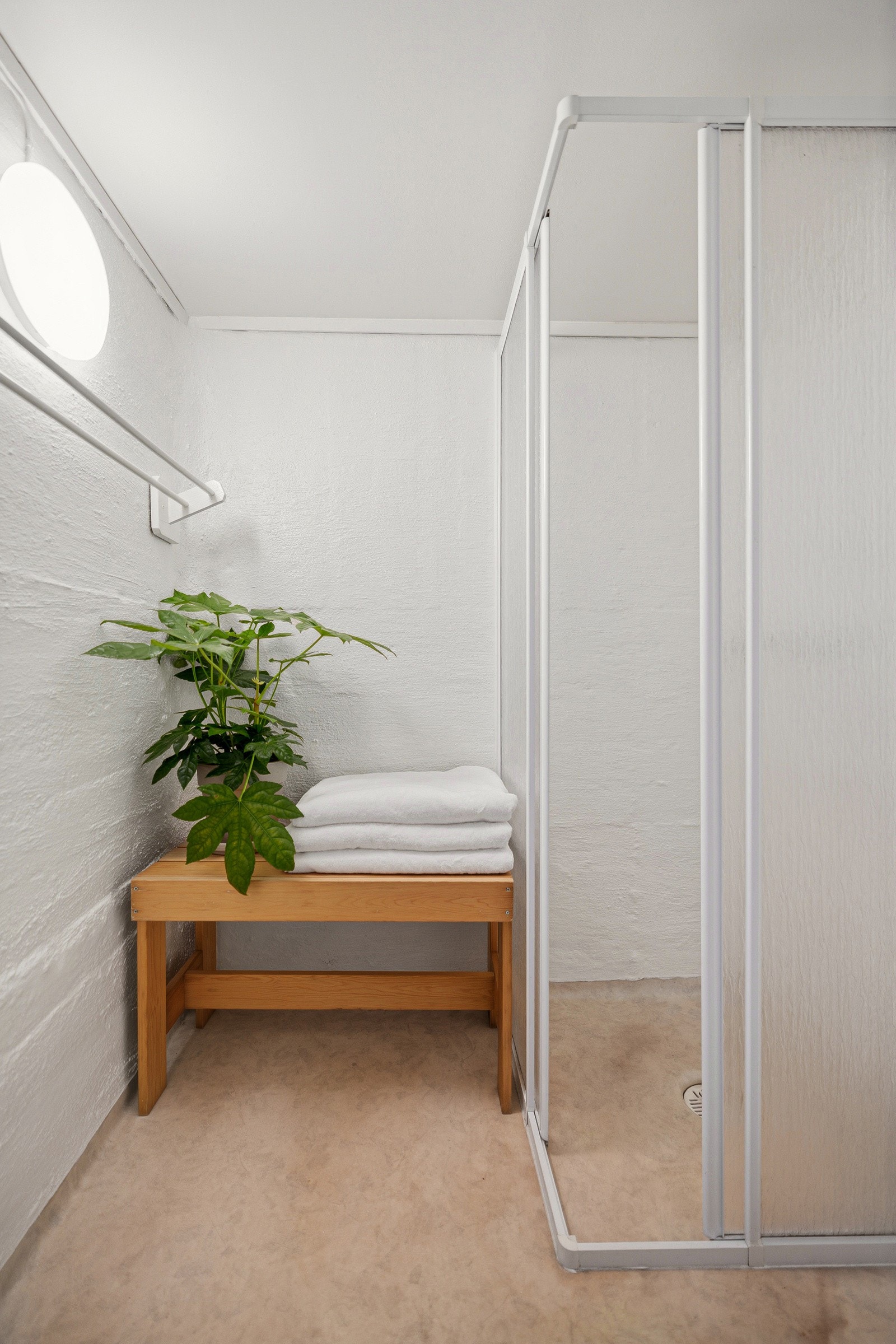 Dusj i kjeller Galleribilde