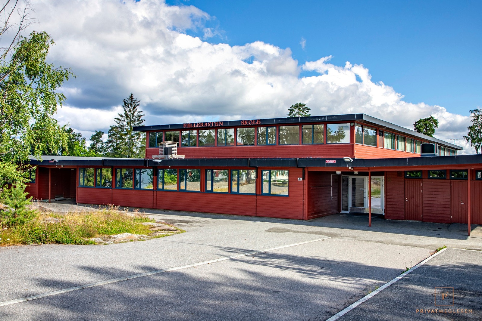 Få minutter trygg gangavstand til Hellerasten ungdomsskole. Galleribilde