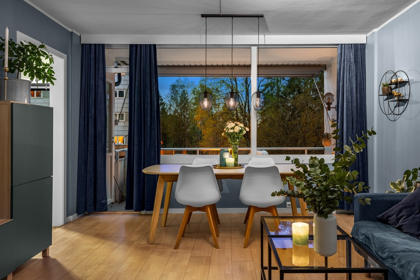 Kveldsstemning. Galleribilde