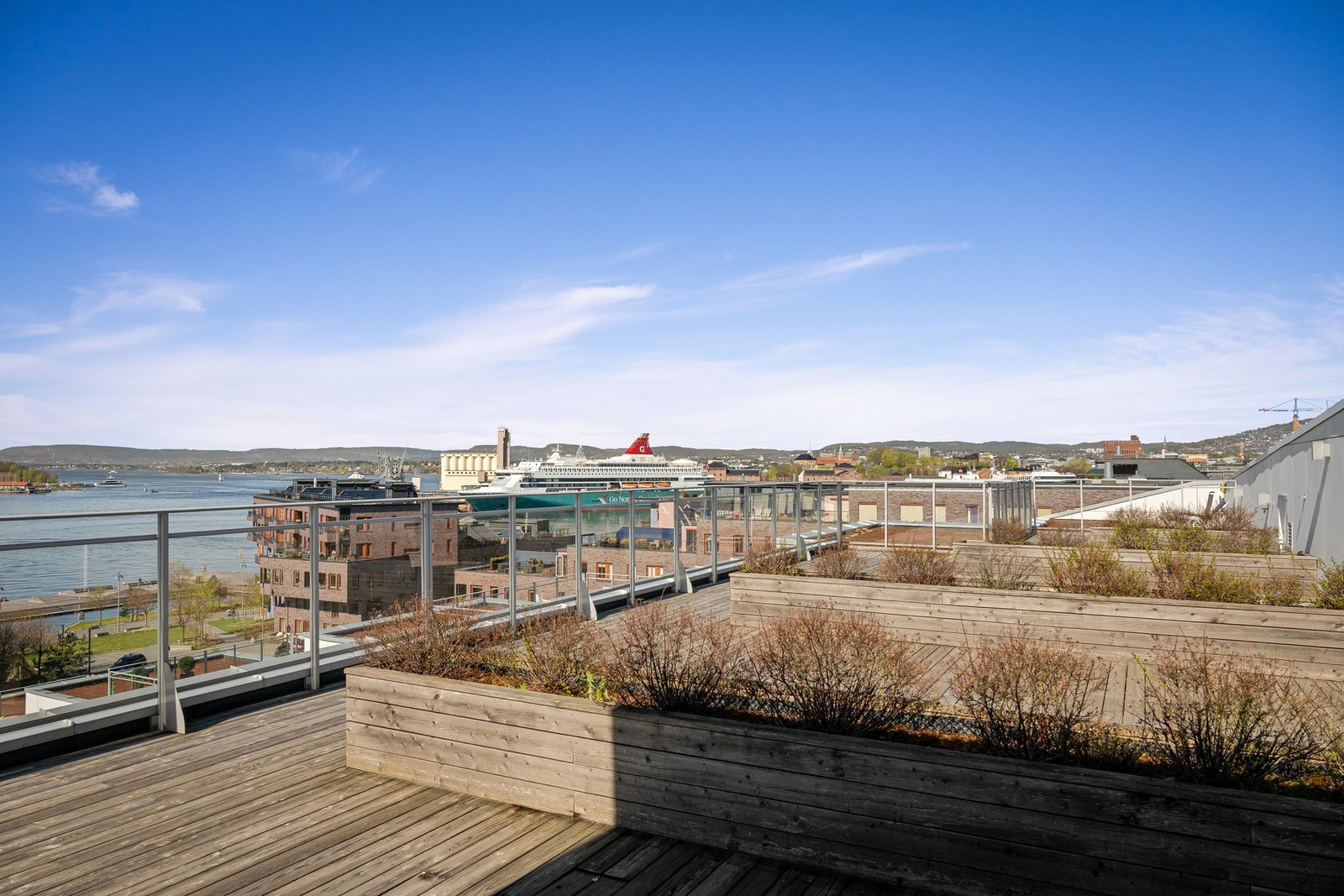 Felles takterrasse i sameiet. Galleribilde