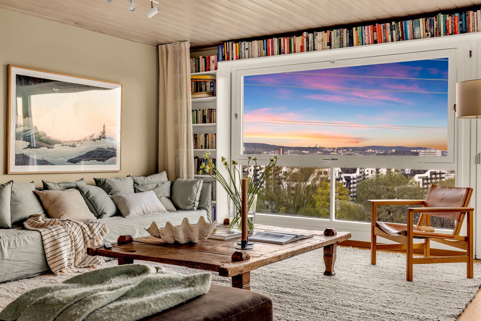 Fra stuen får vi den samme nydelige utsikten. Galleribilde